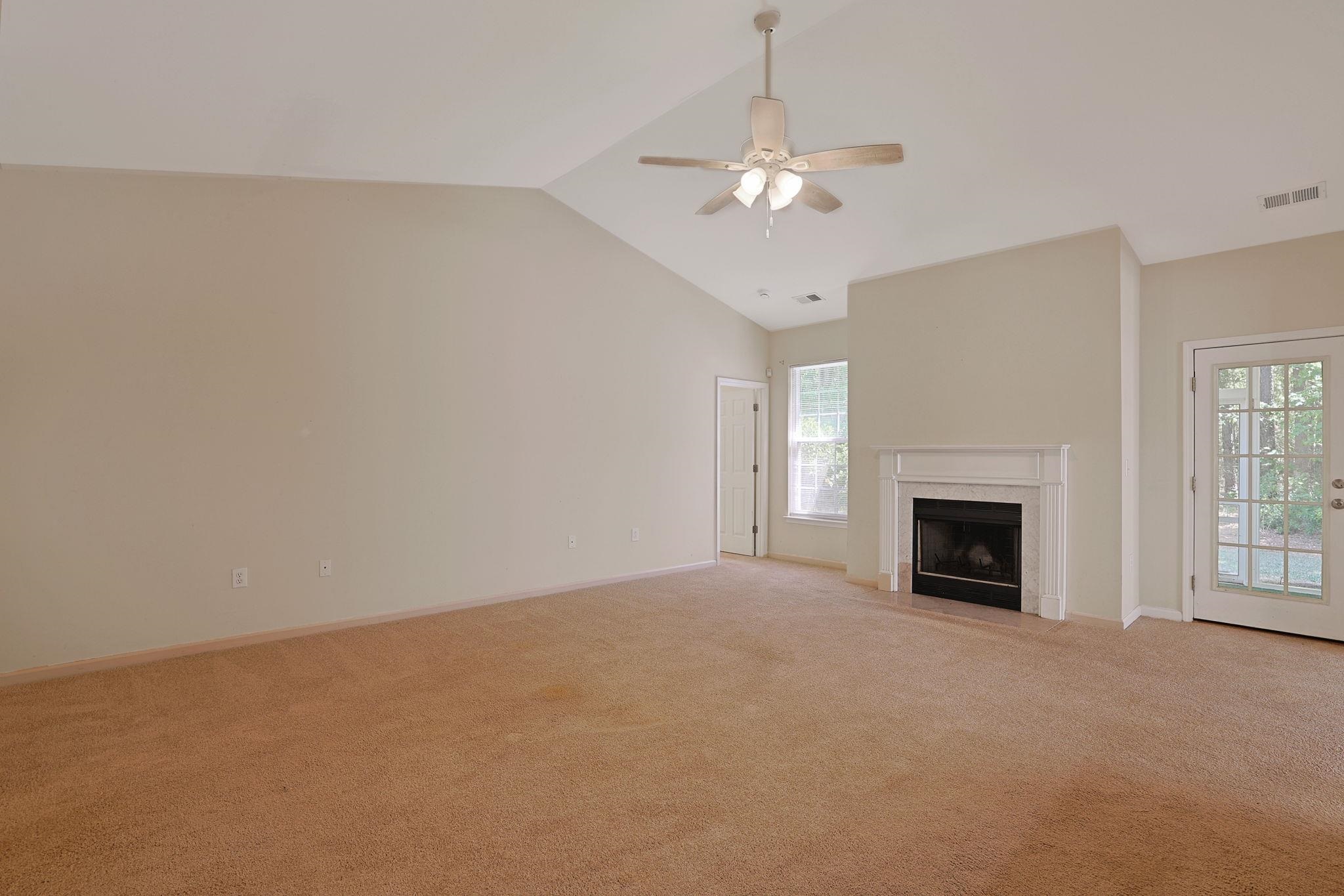129 Rocko Dr. Property Photo 5