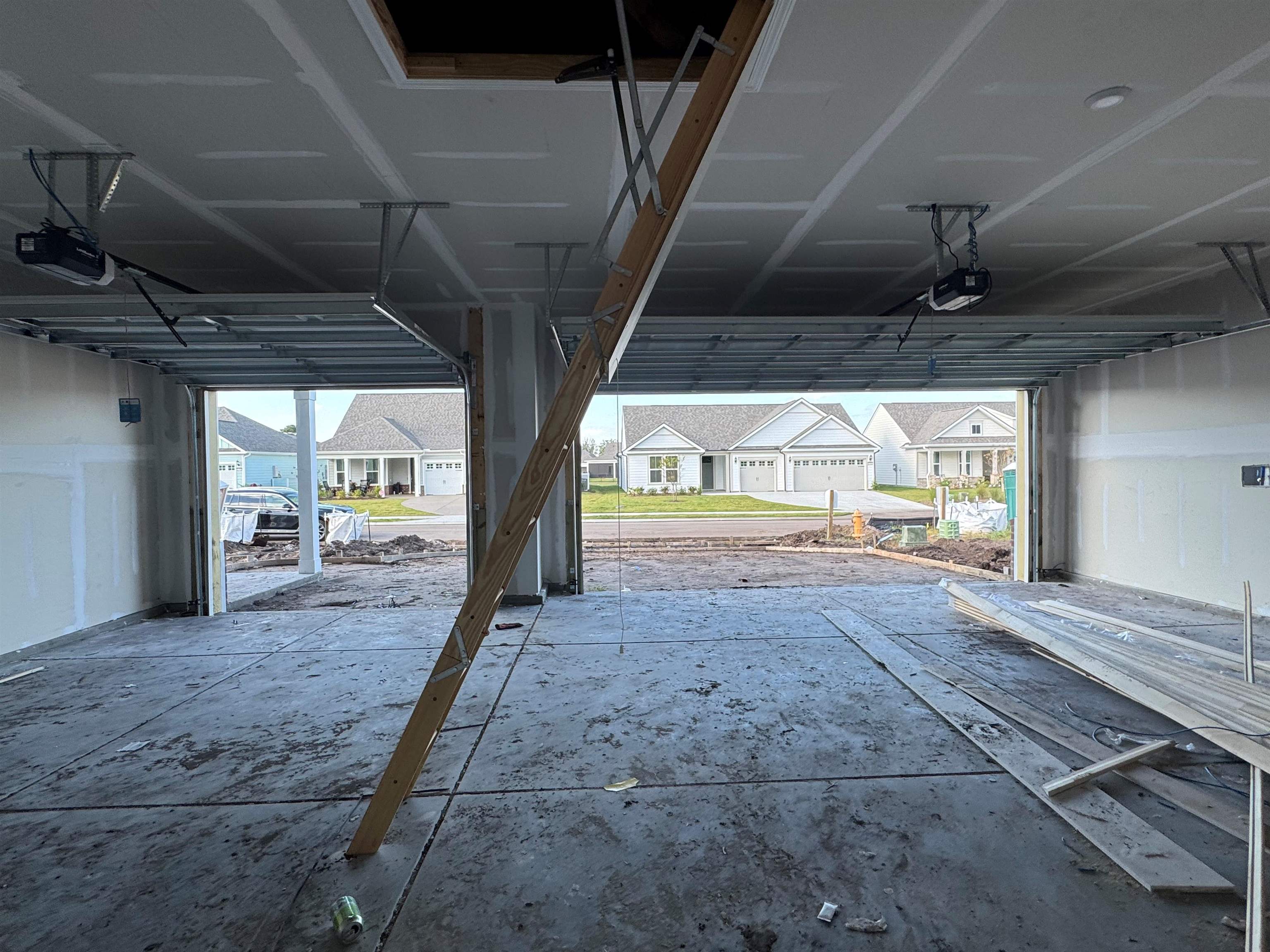 1589 Crested Iris Way Property Photo 10