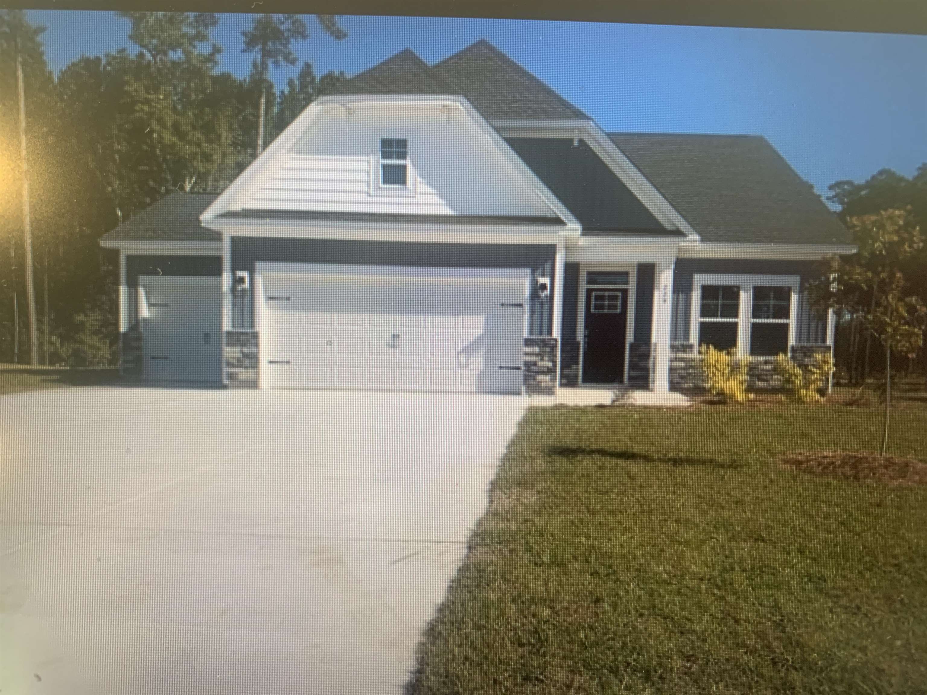 125 Cascade Dr. Property Photo 1