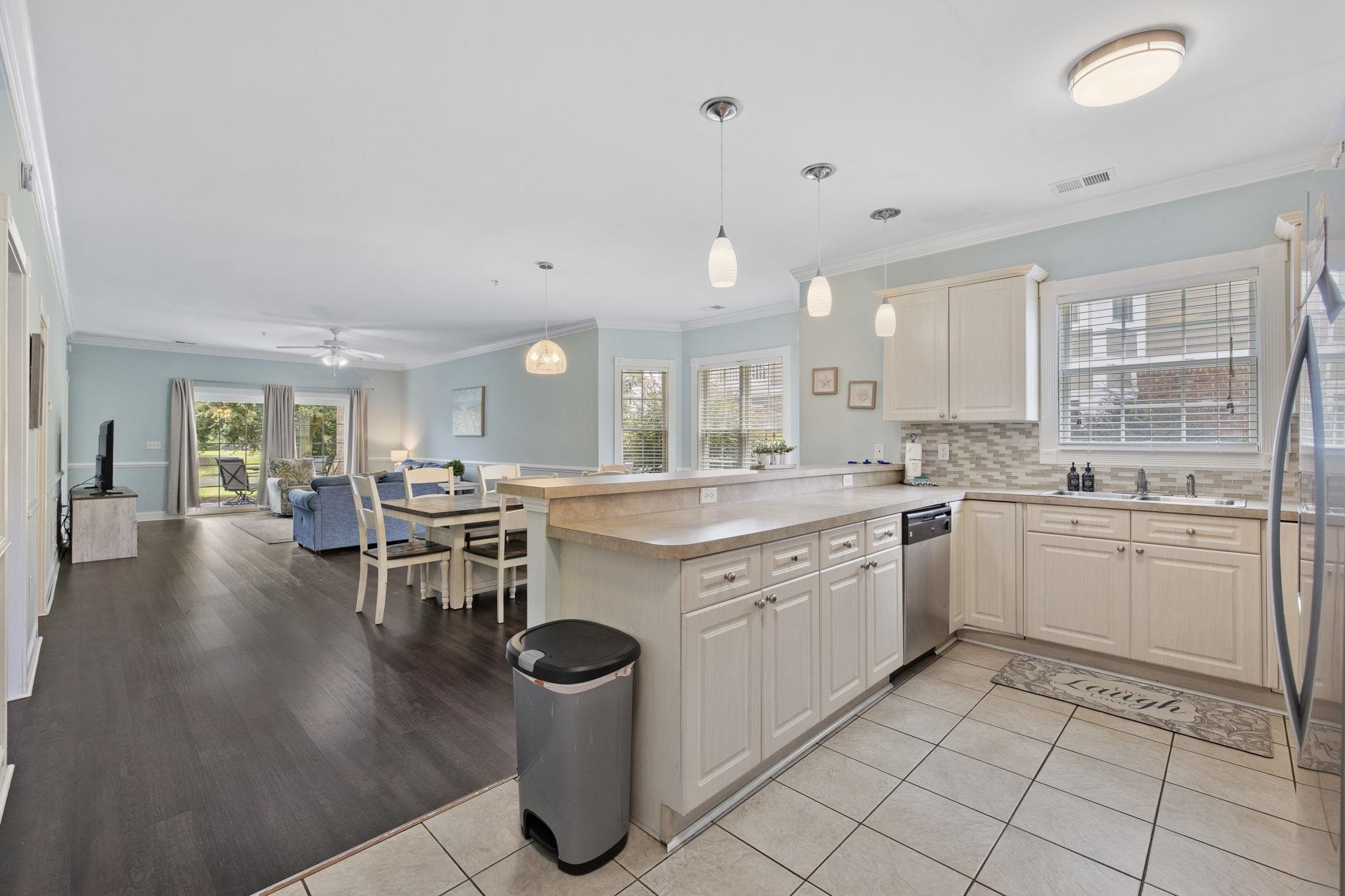 4879 Luster Leaf Circle Property Photo 7
