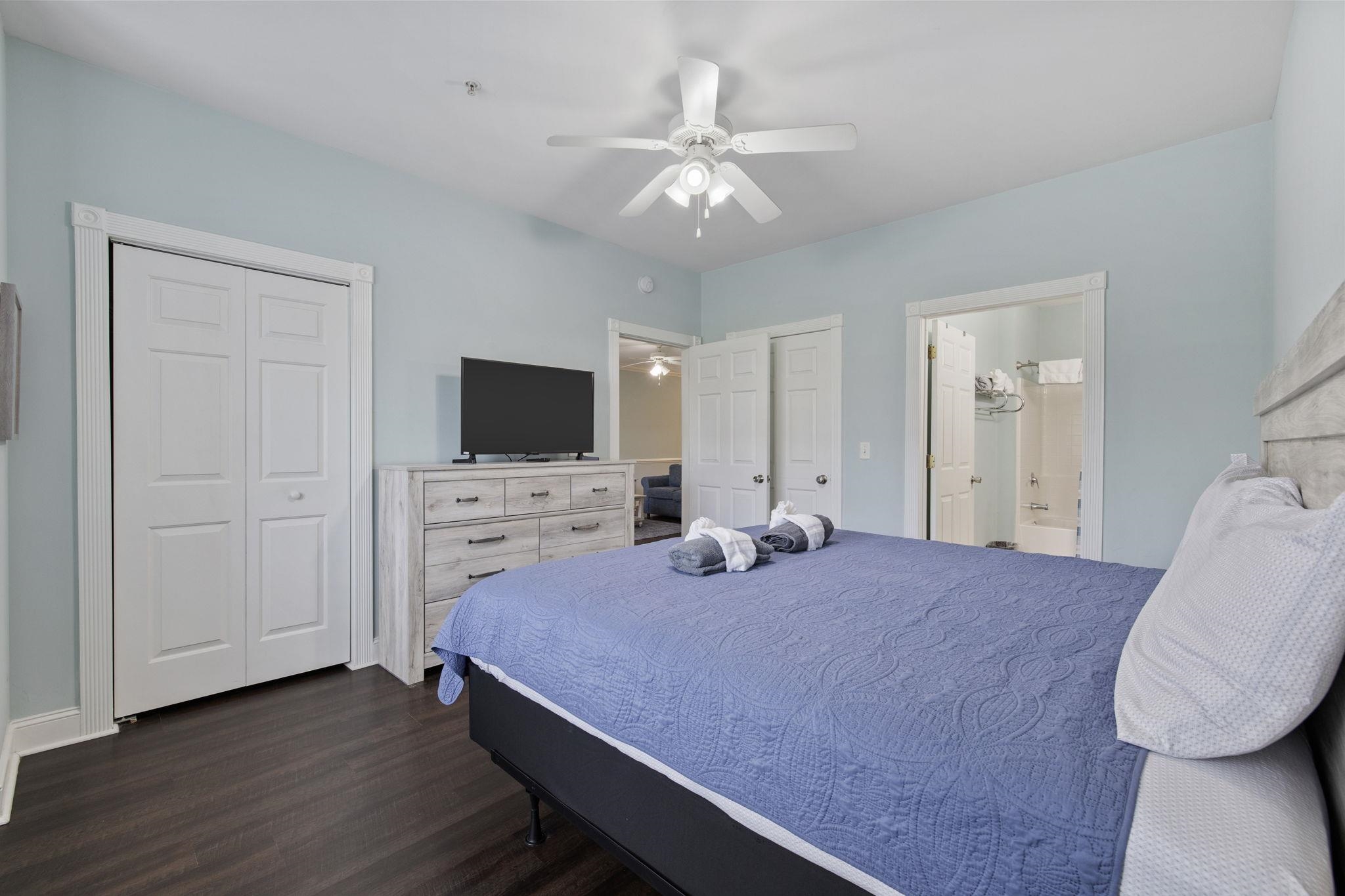 4879 Luster Leaf Circle Property Photo 20