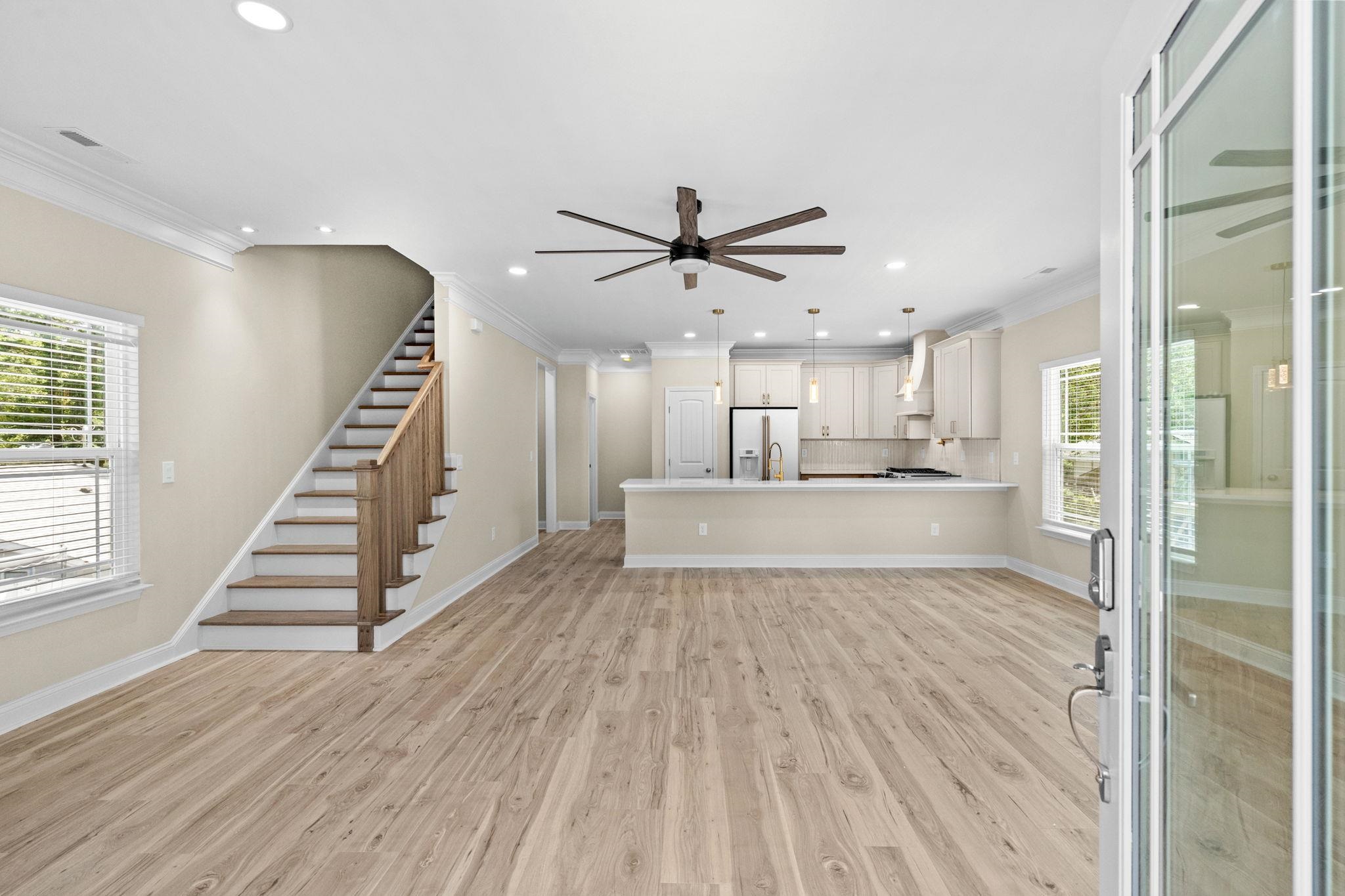 1027 Hickory Dr. Property Photo 11