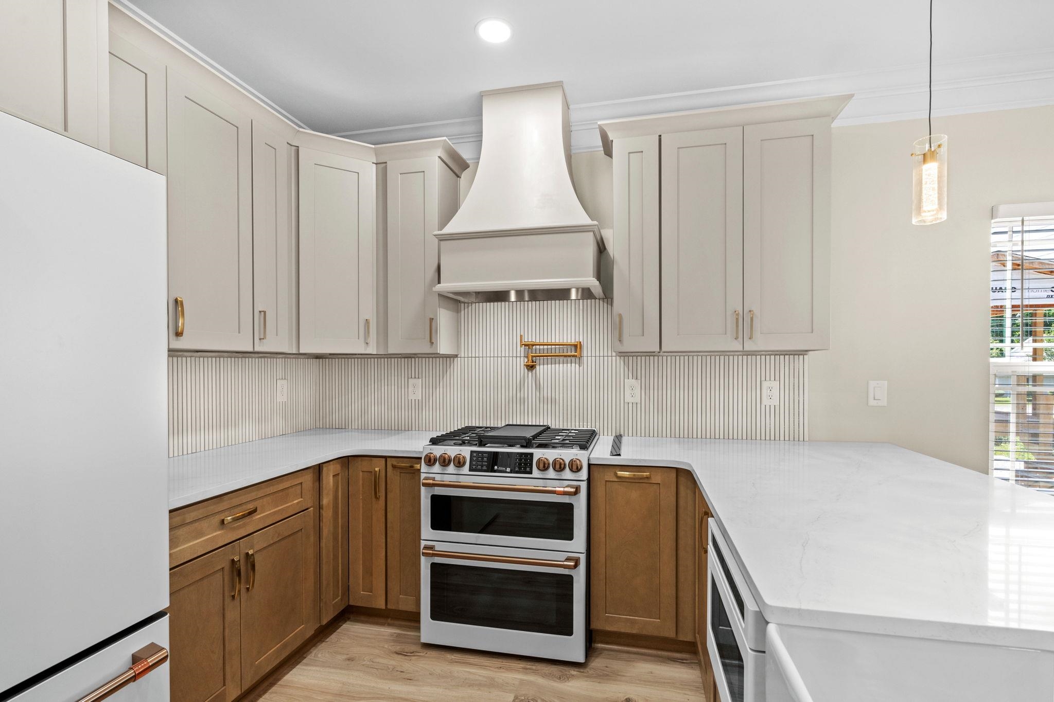 1027 Hickory Dr. Property Photo 18