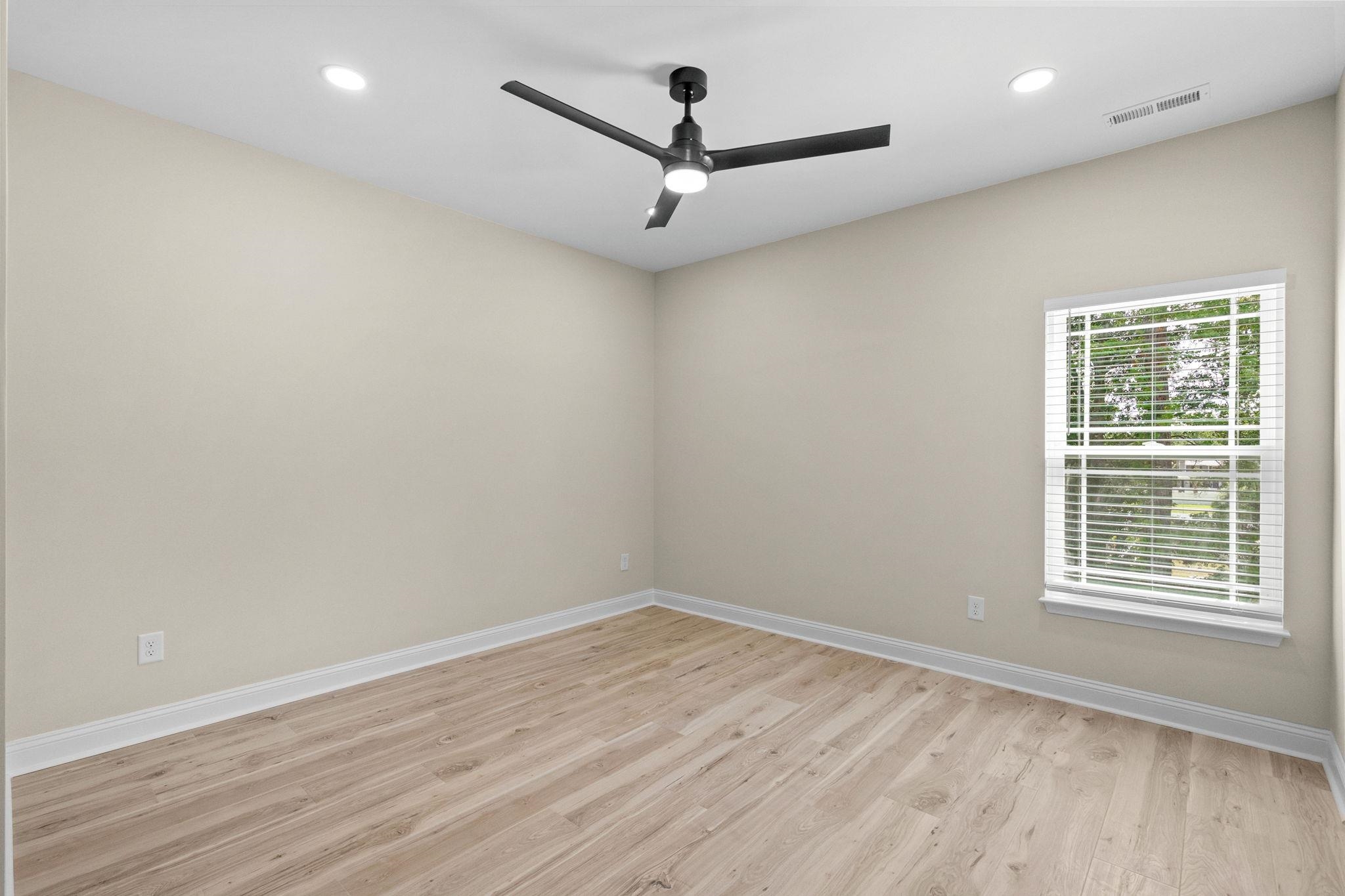 1027 Hickory Dr. Property Photo 41