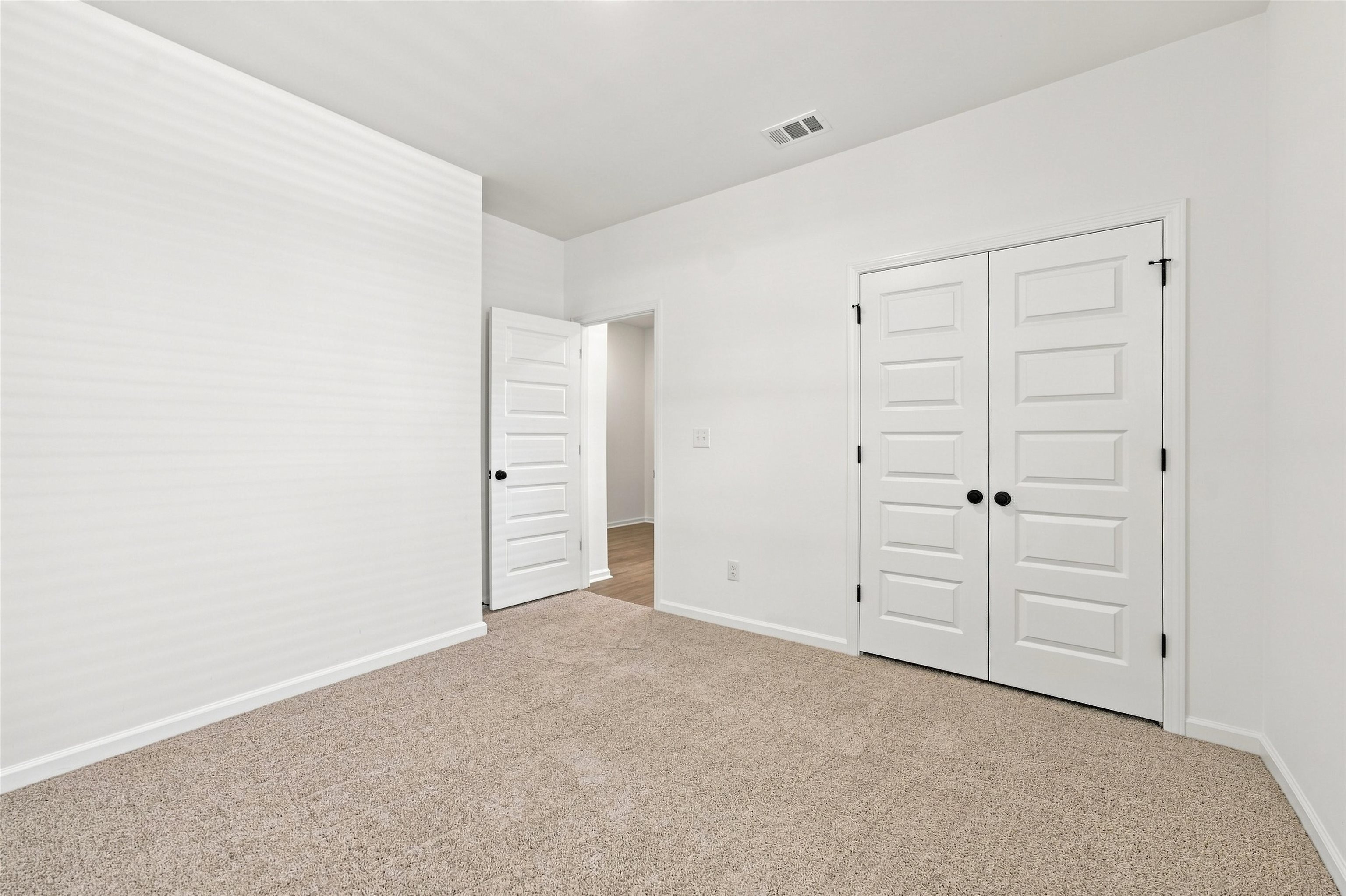 159 Buckingham Dr Property Photo 10