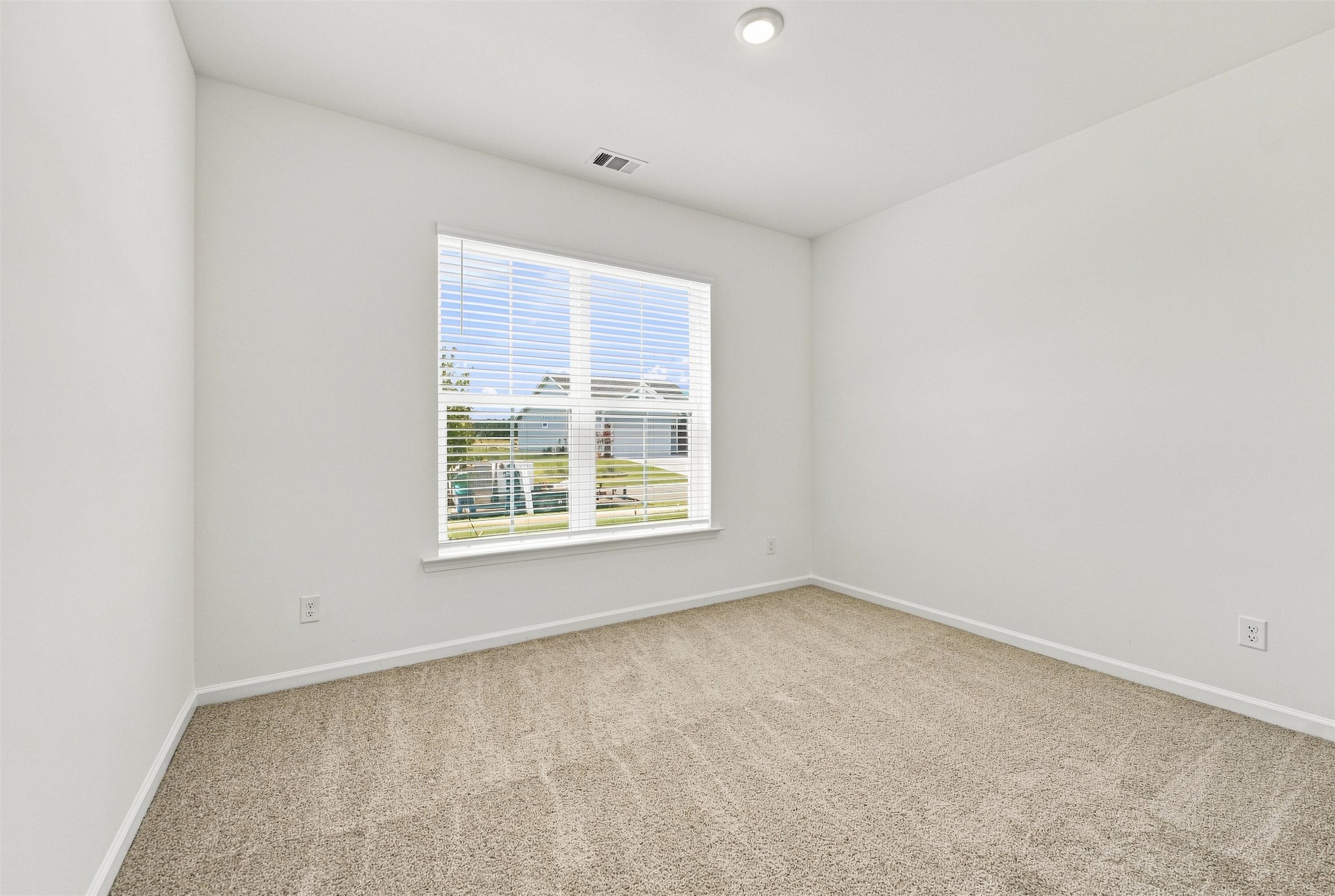 159 Buckingham Dr Property Photo 12