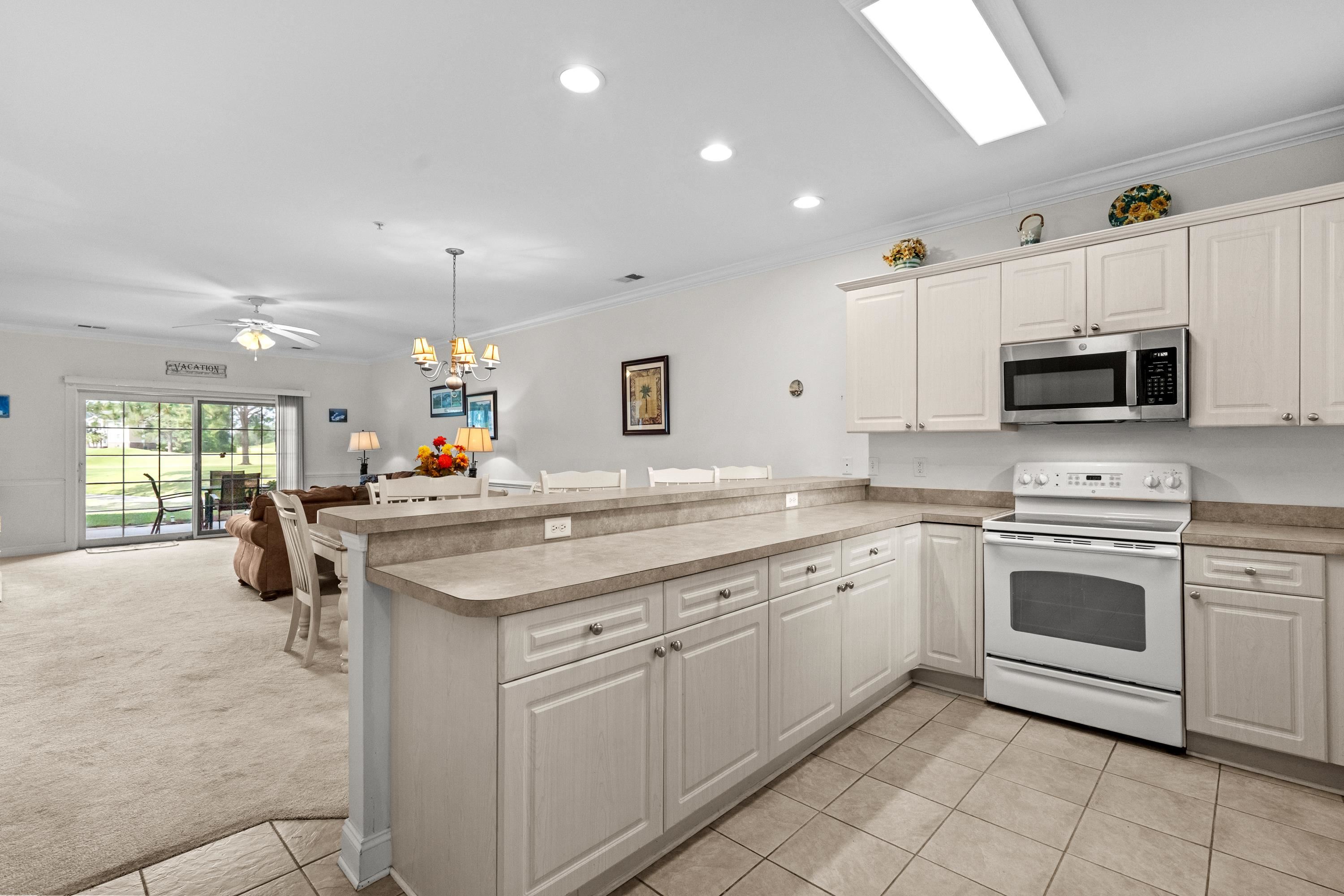 4878 Luster Leaf Circle Property Photo 6