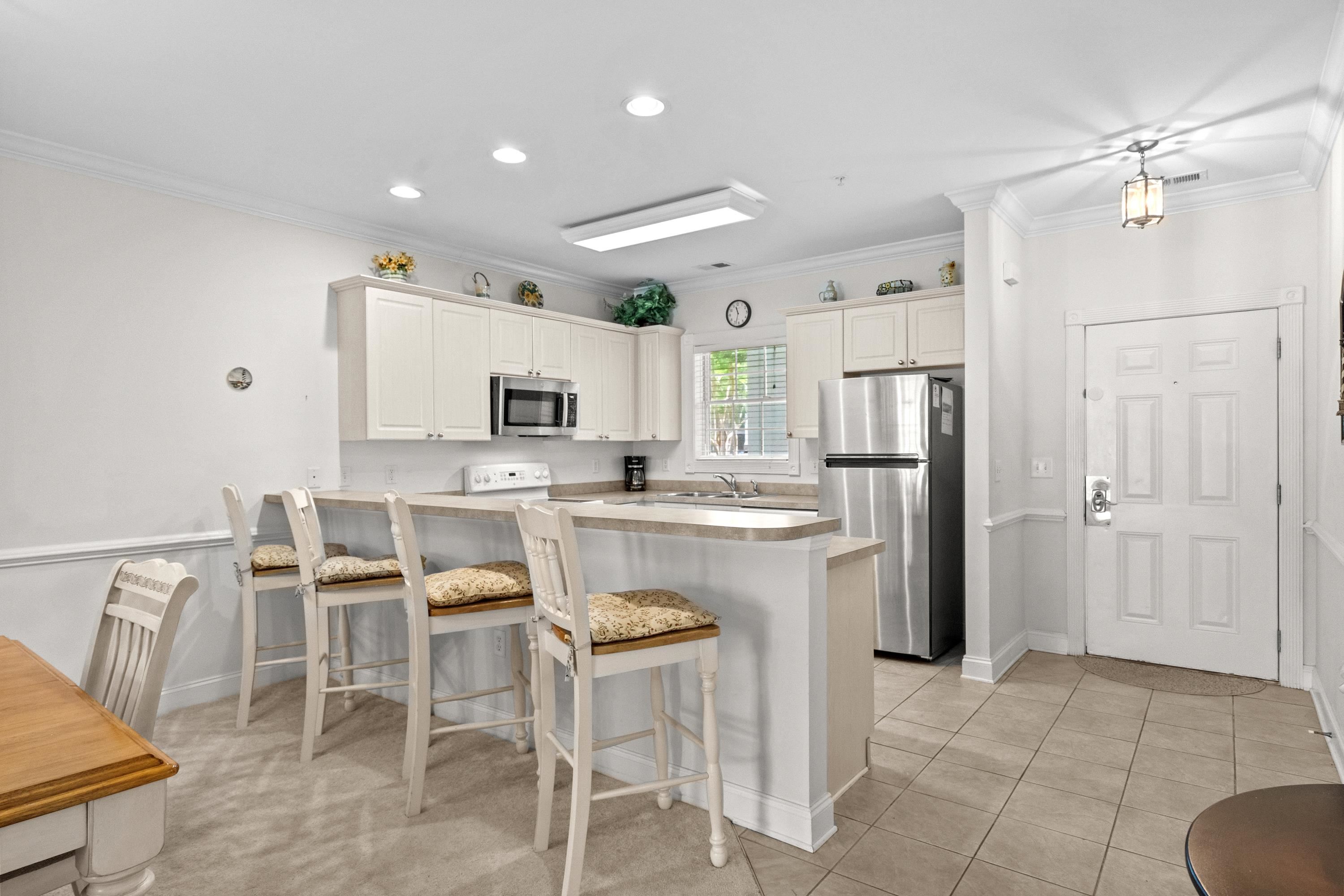 4878 Luster Leaf Circle Property Photo 9