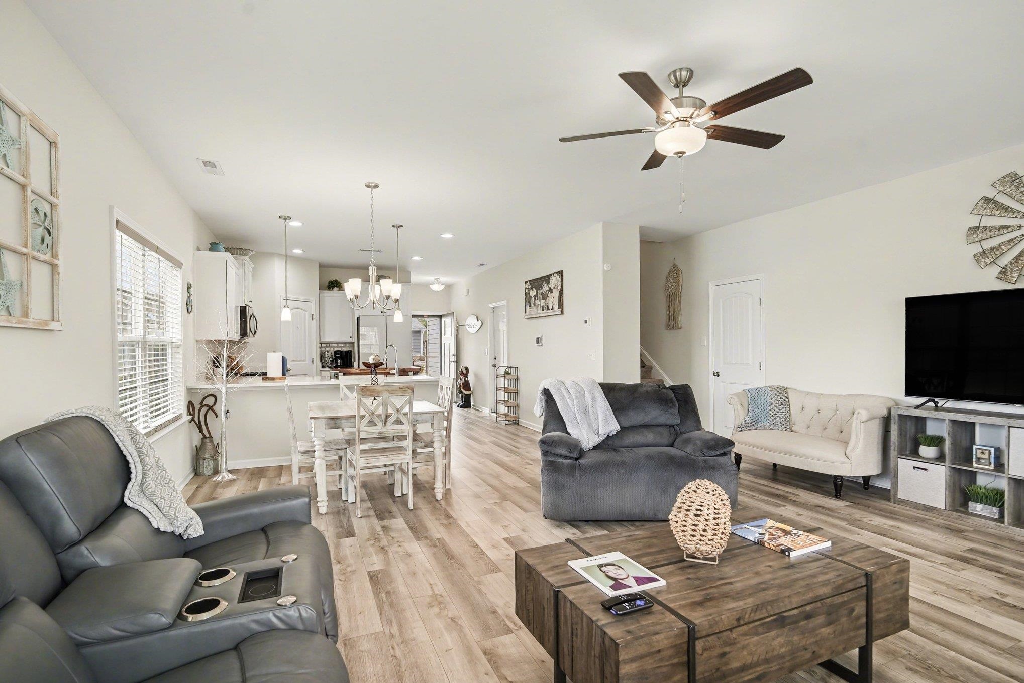 246 Lifestyle Court Property Photo 3