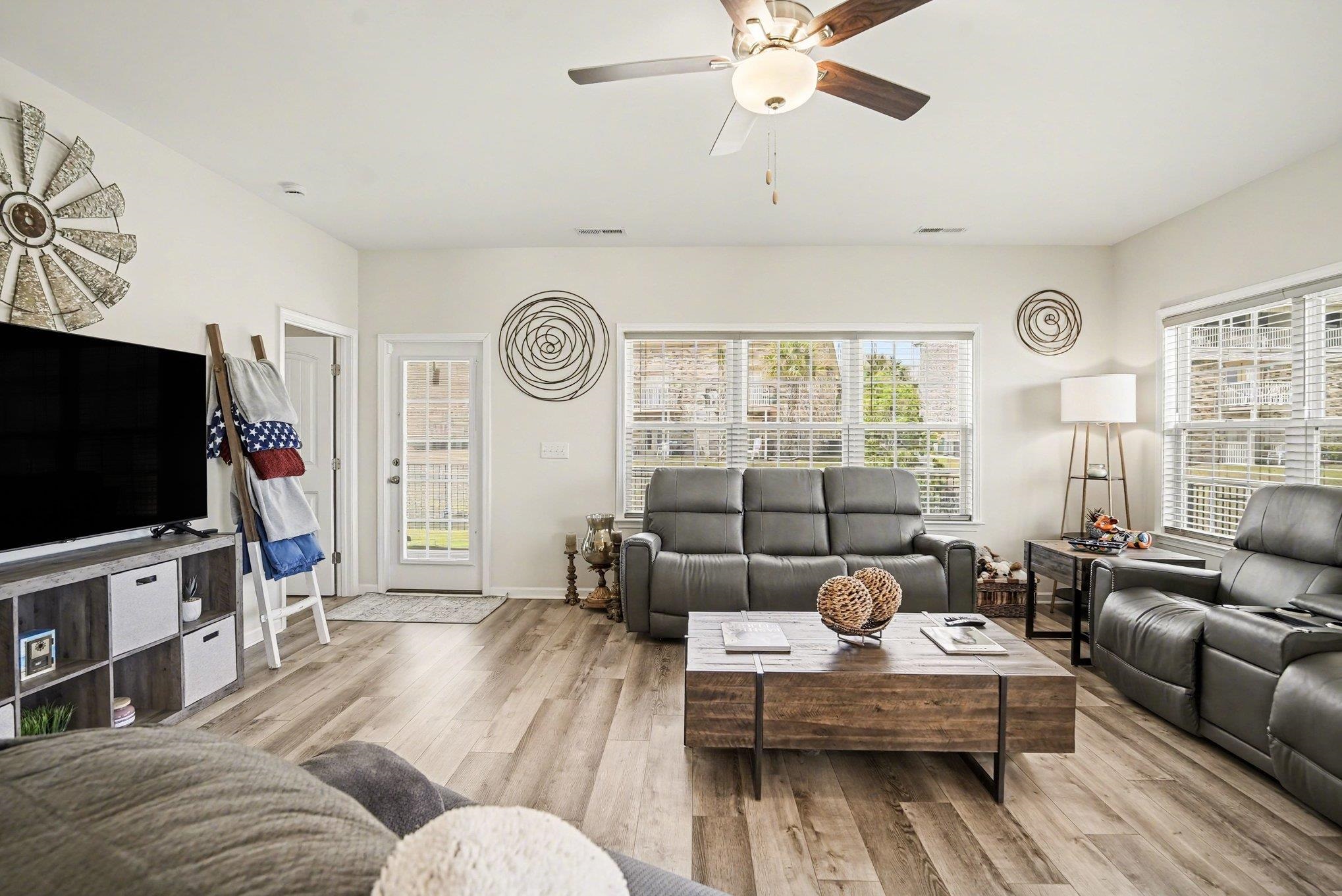 246 Lifestyle Court Property Photo 12