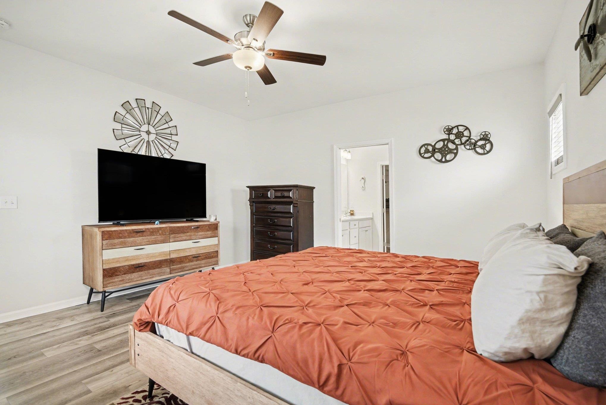 246 Lifestyle Court Property Photo 17