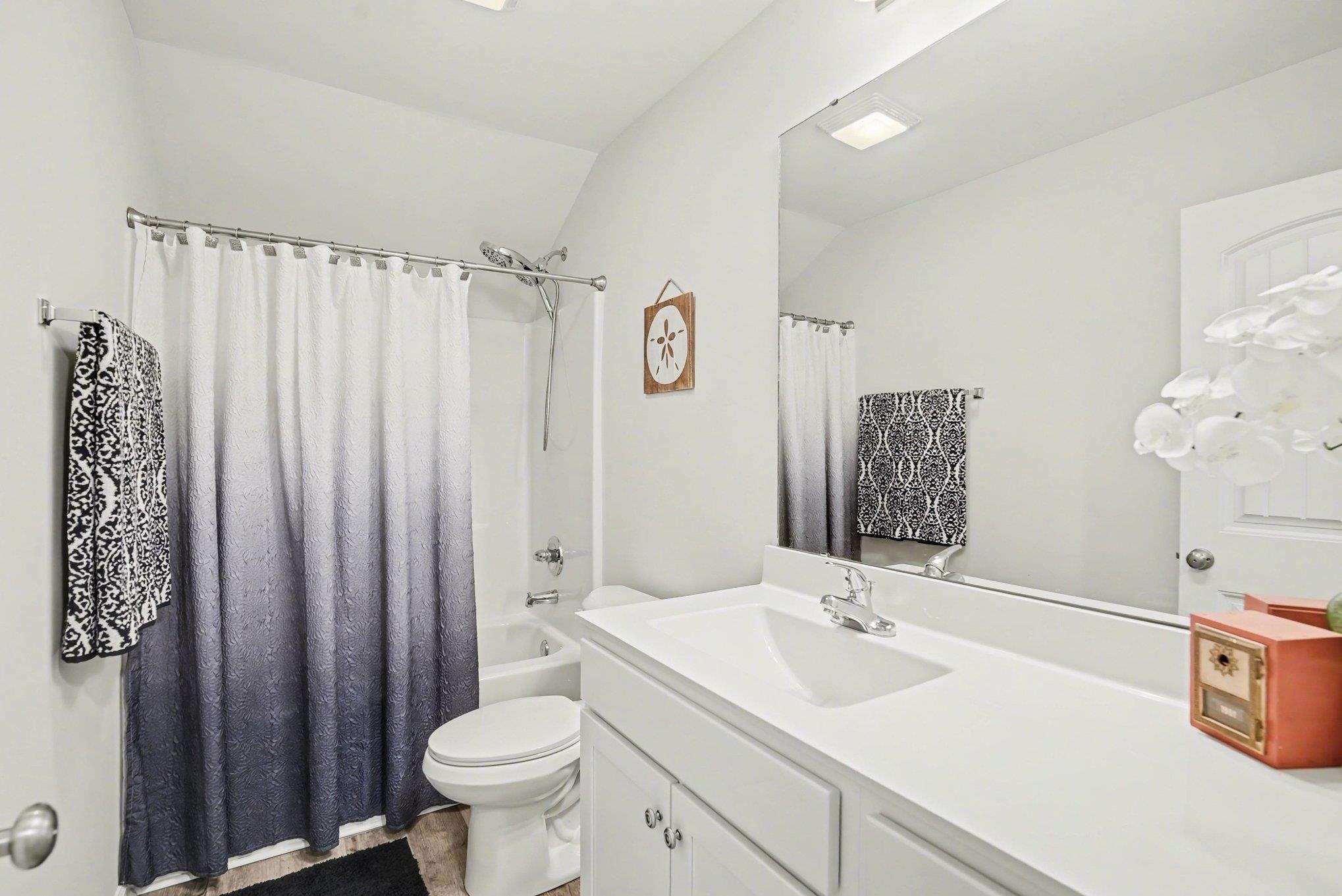 246 Lifestyle Court Property Photo 24
