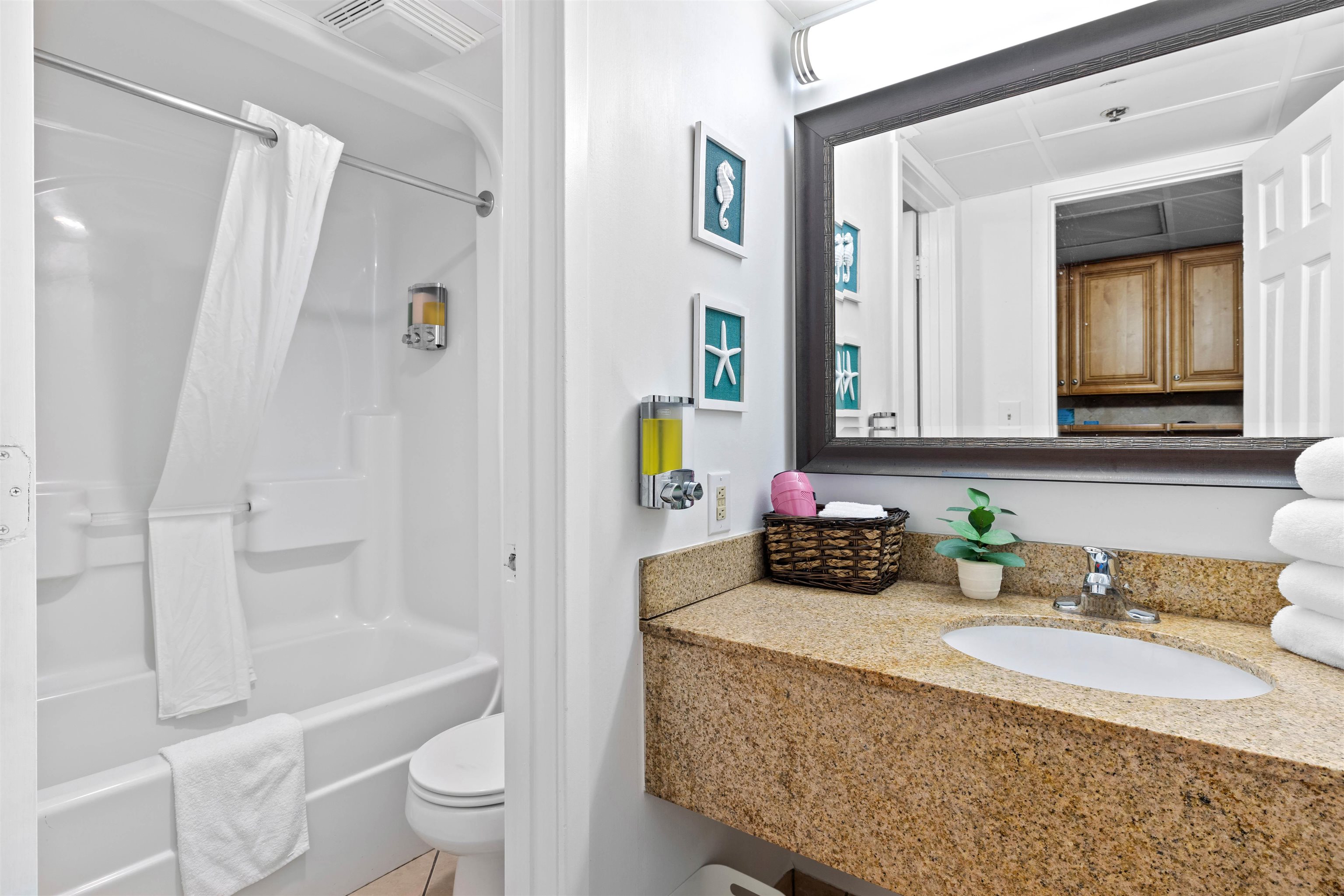 3000 N Ocean Blvd. Property Photo 13