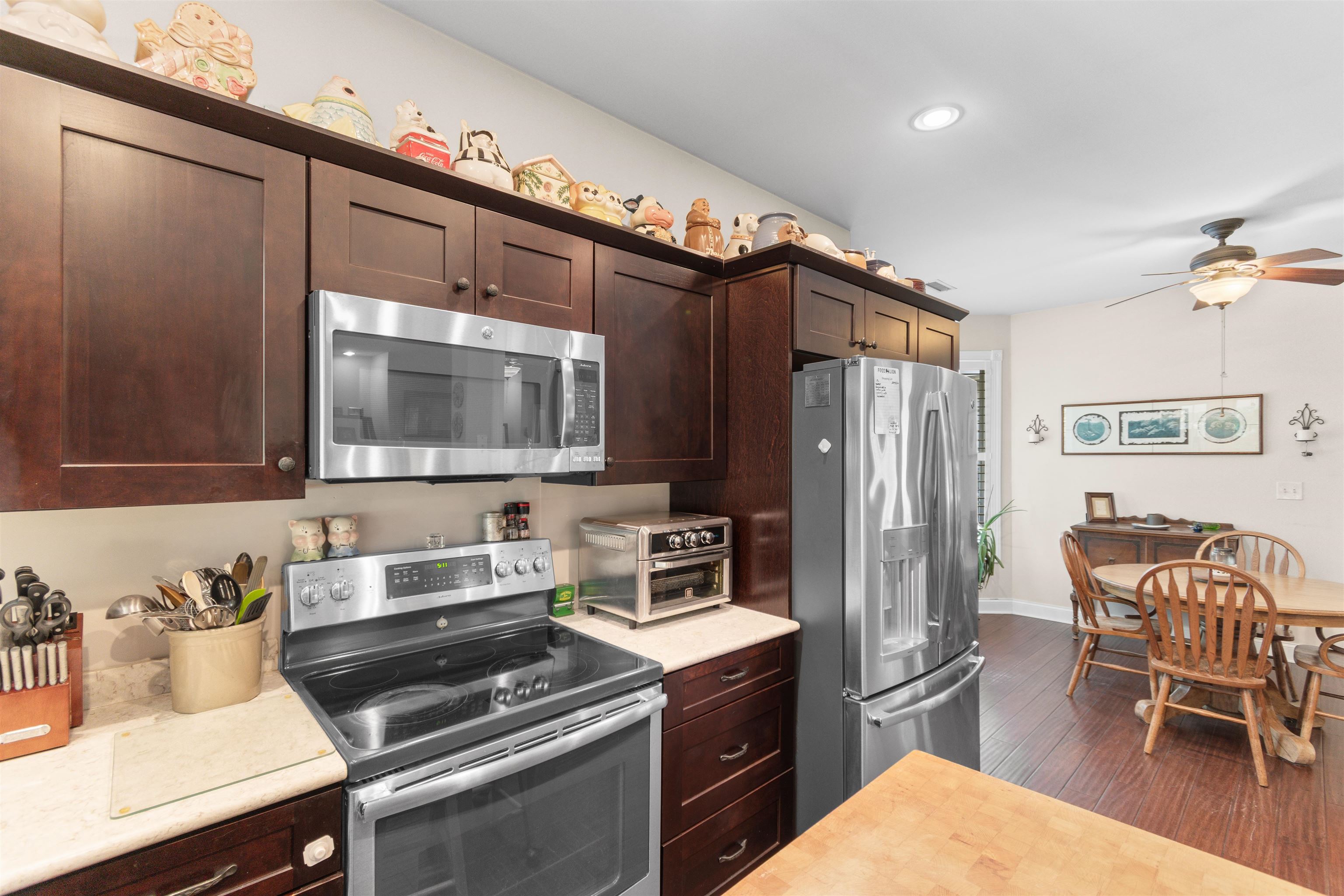 1884 Clarence Dr. Property Photo 8