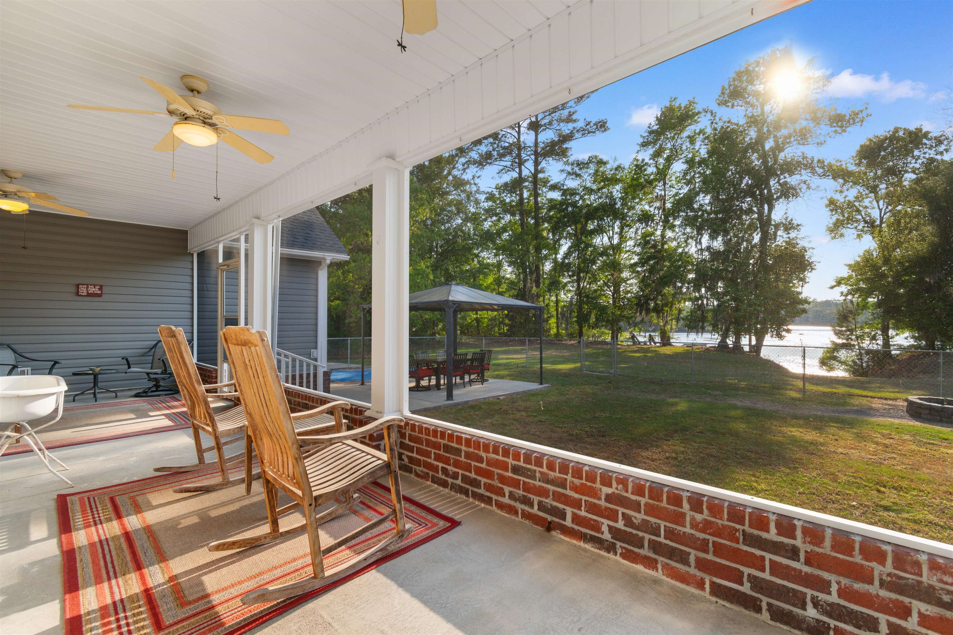 1884 Clarence Dr. Property Photo 27