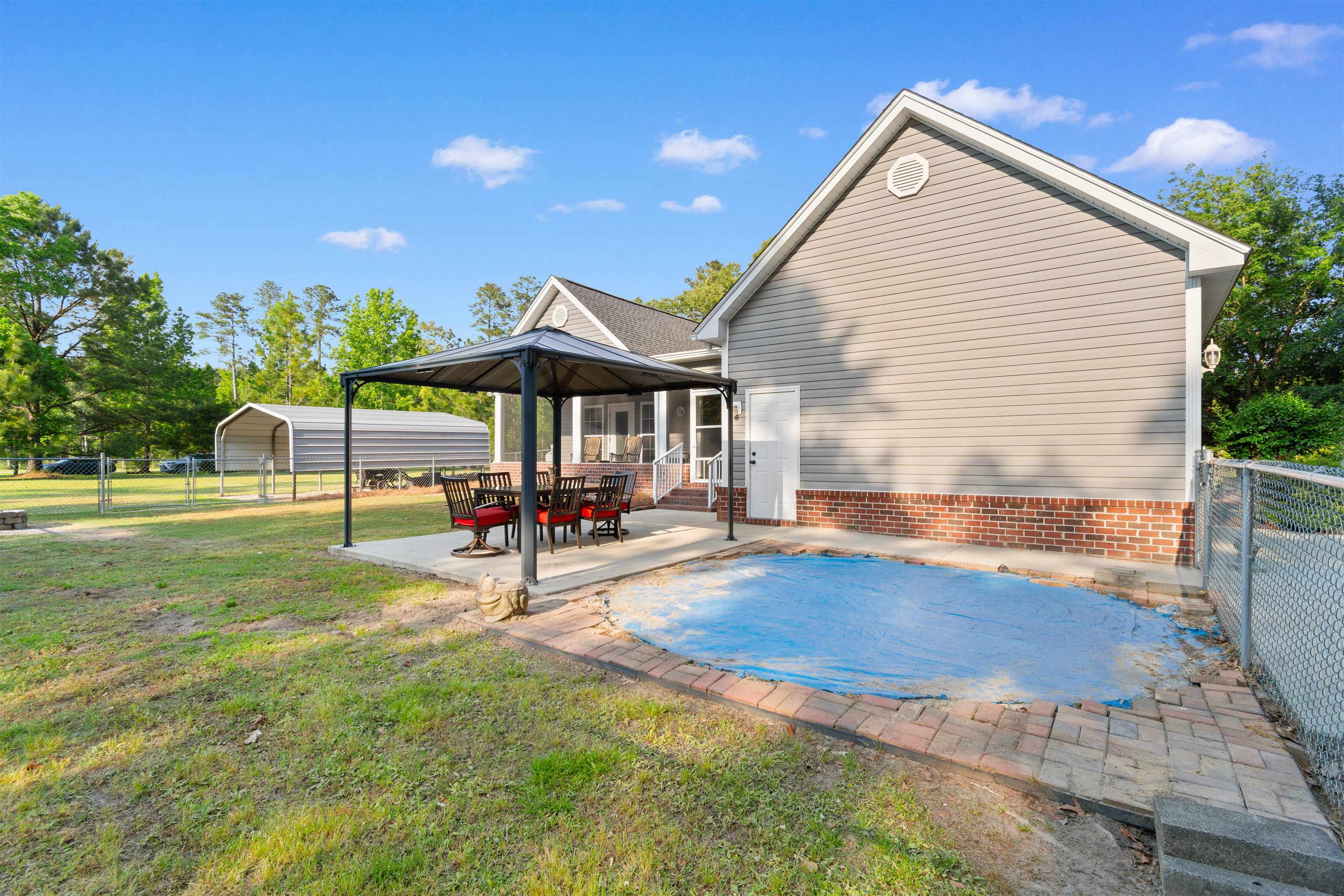1884 Clarence Dr. Property Photo 31