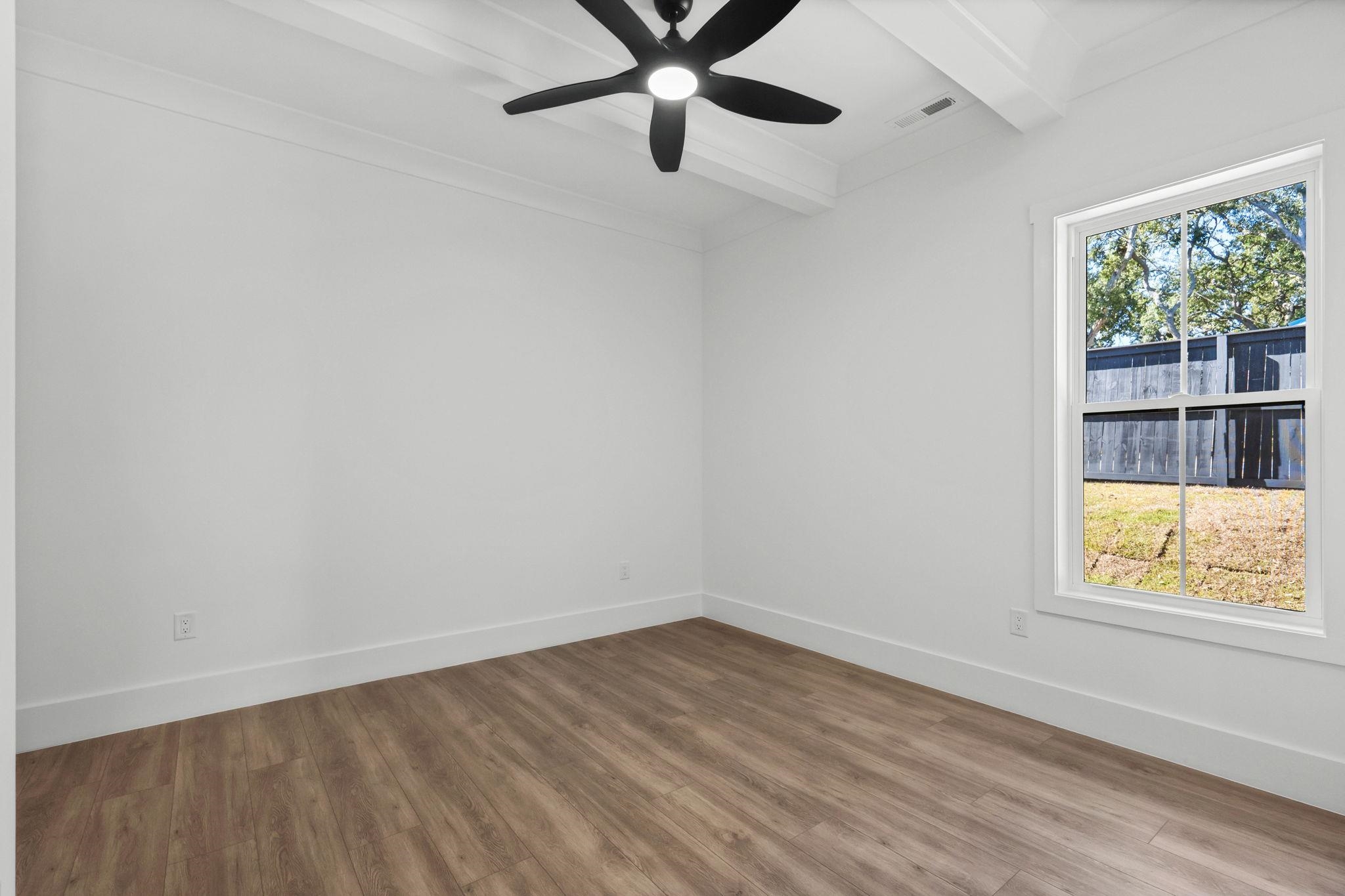 267 All Saints Loop Property Photo 32