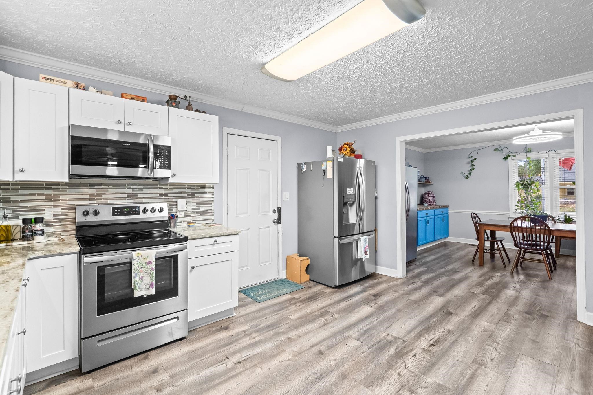 1704 Sherwood Dr. Property Photo 6
