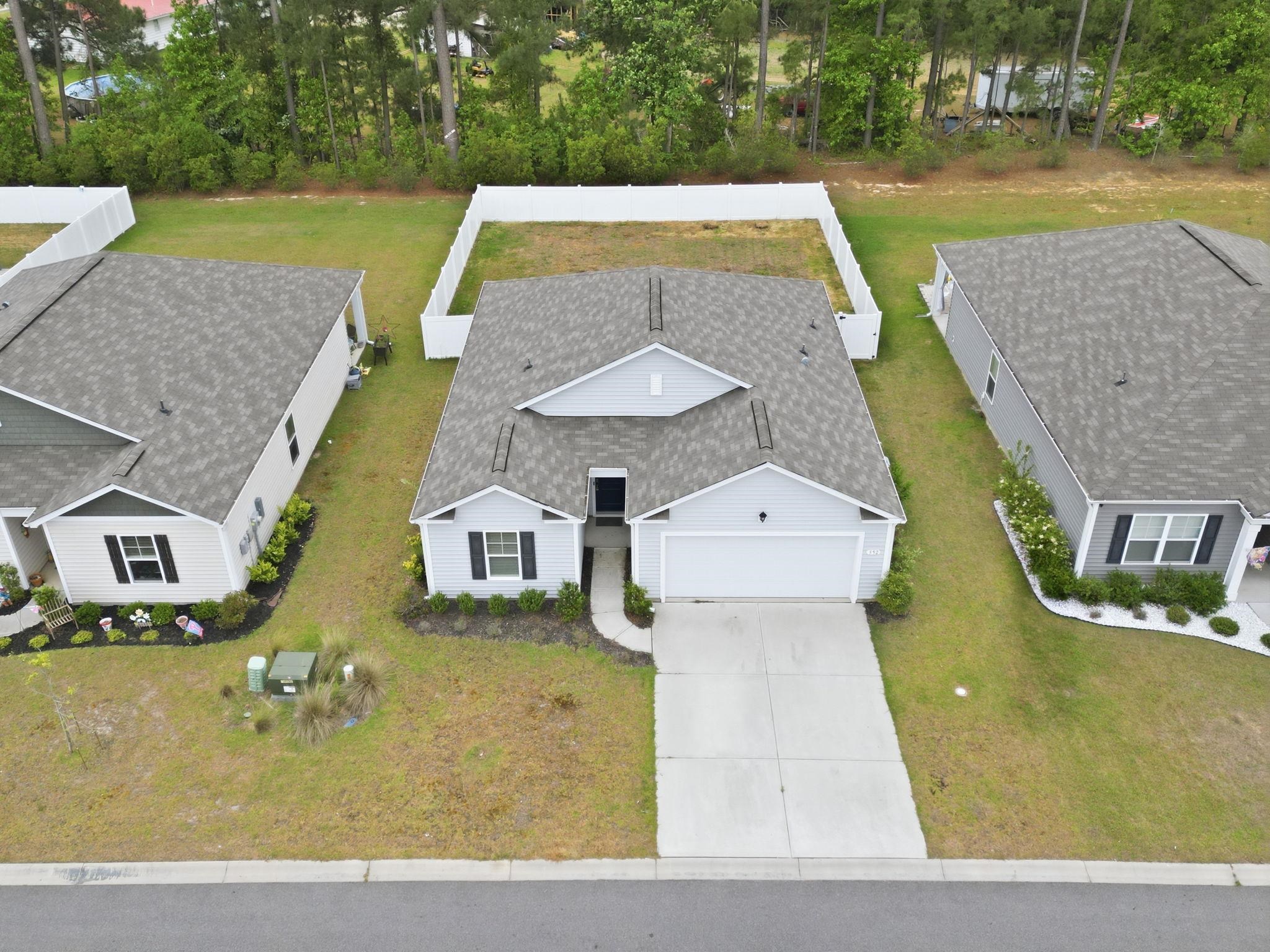 392 Spruce Pine Way Property Photo 2