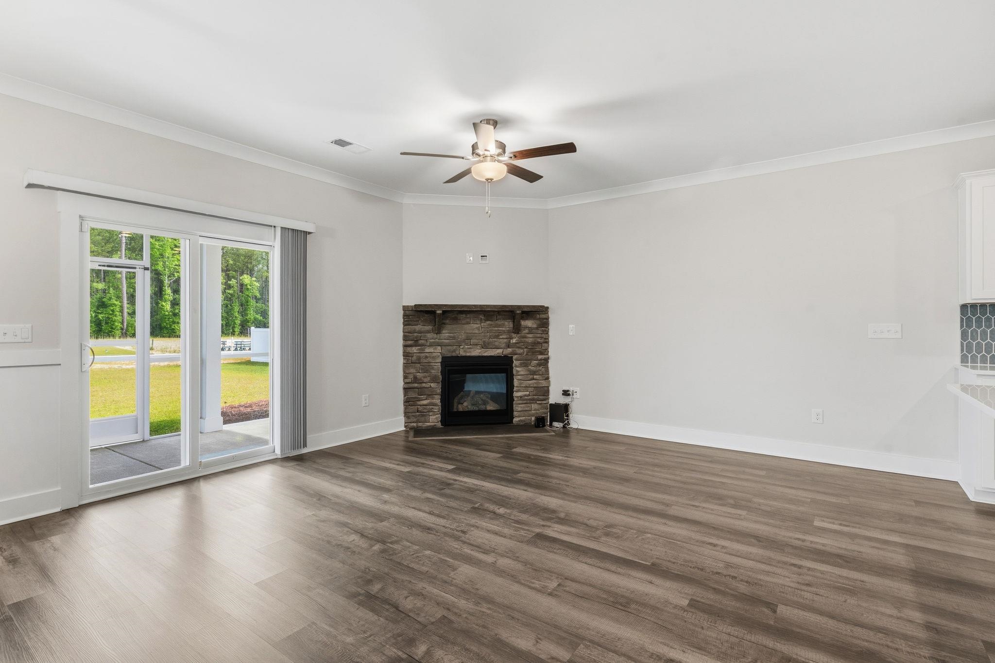 369 Palmetto Sand Loop Property Photo 5