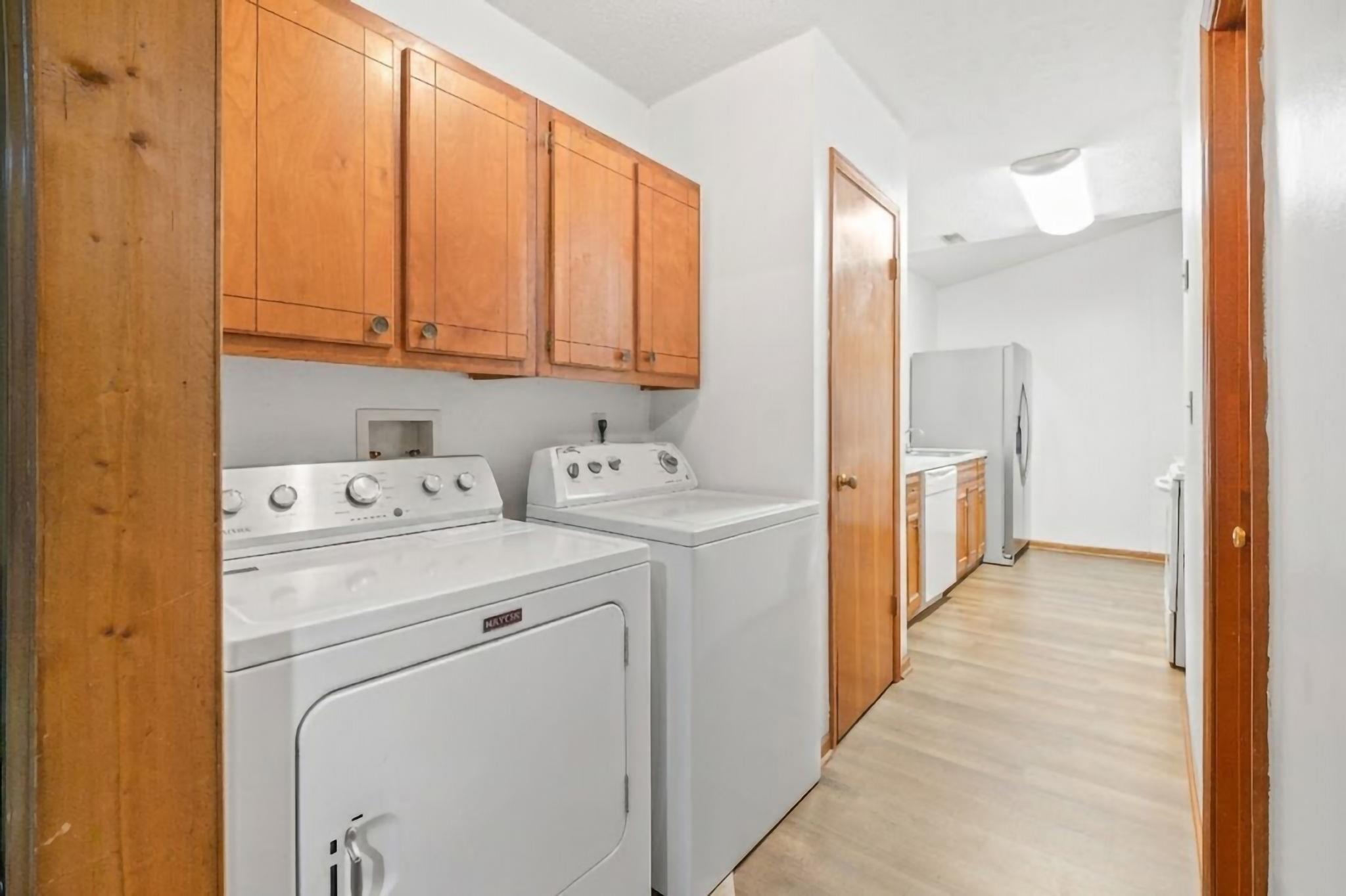 887 Pinner Pl. Property Photo 5