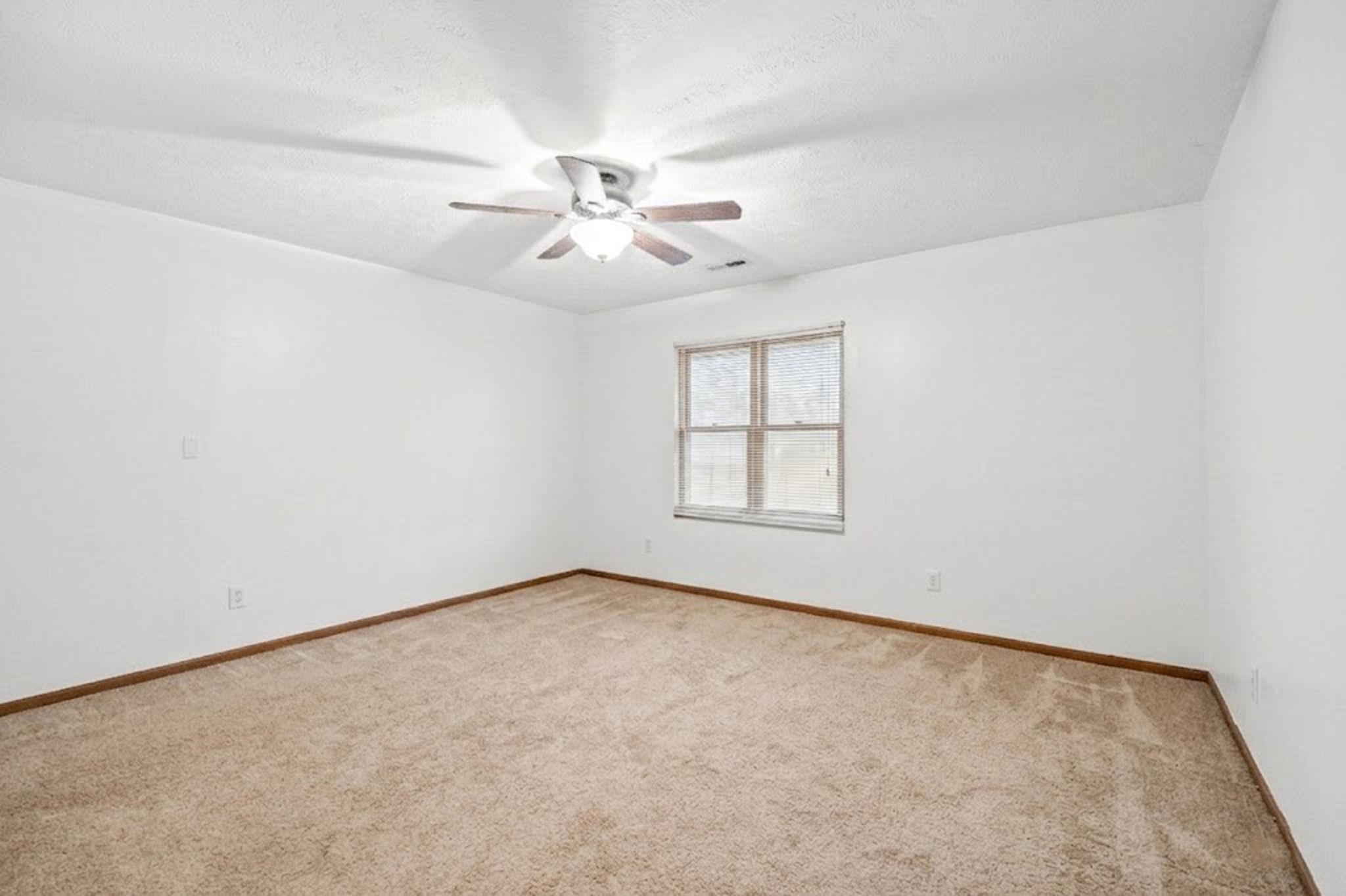 887 Pinner Pl. Property Photo 12