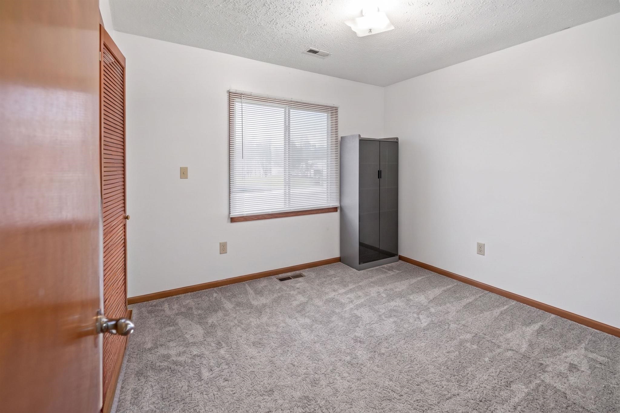 887 Pinner Pl. Property Photo 20