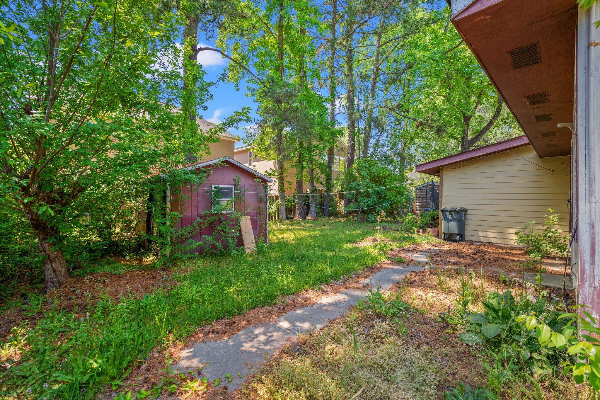 887 Pinner Pl. Property Photo 23