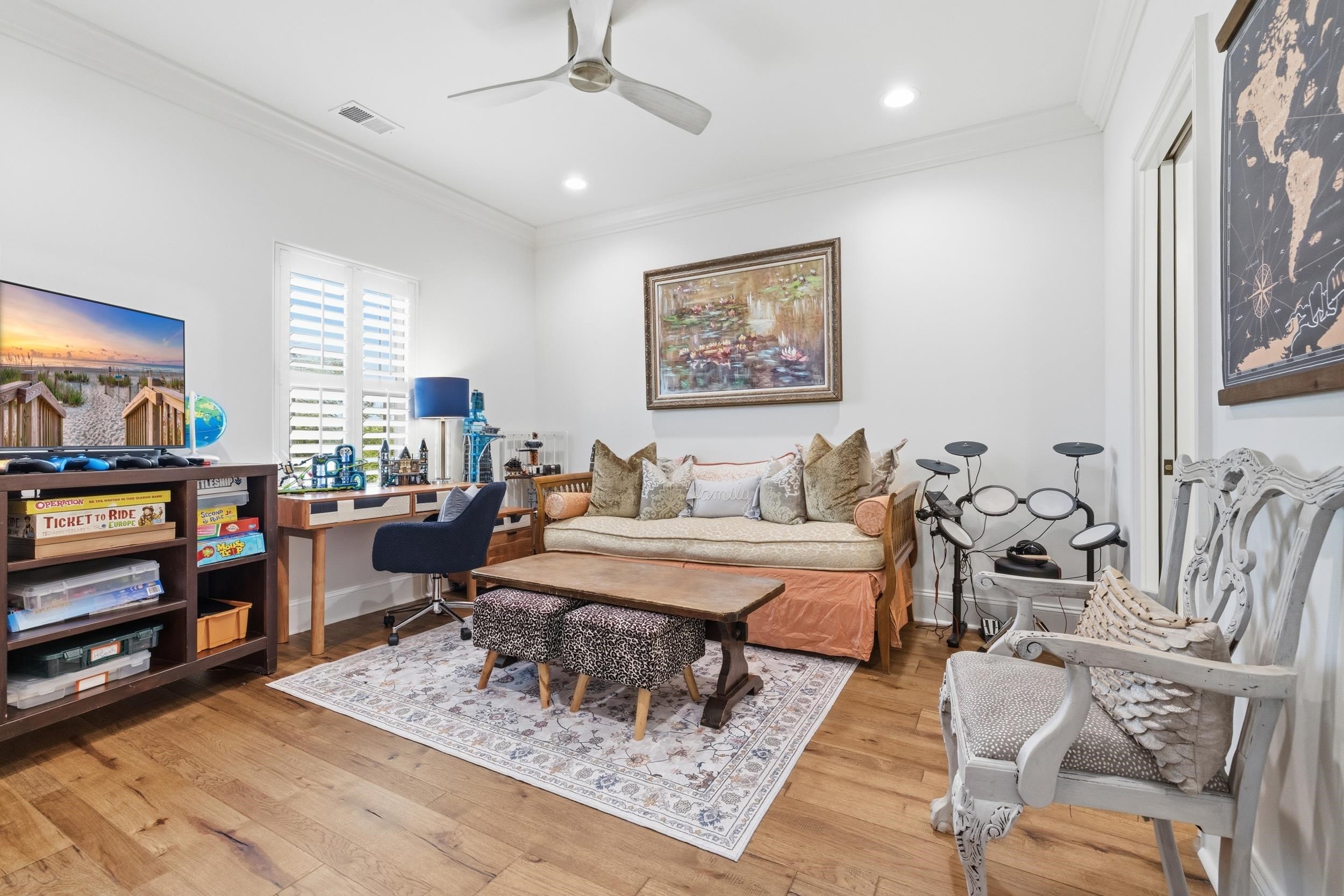 404 Club Dr. Property Photo 43