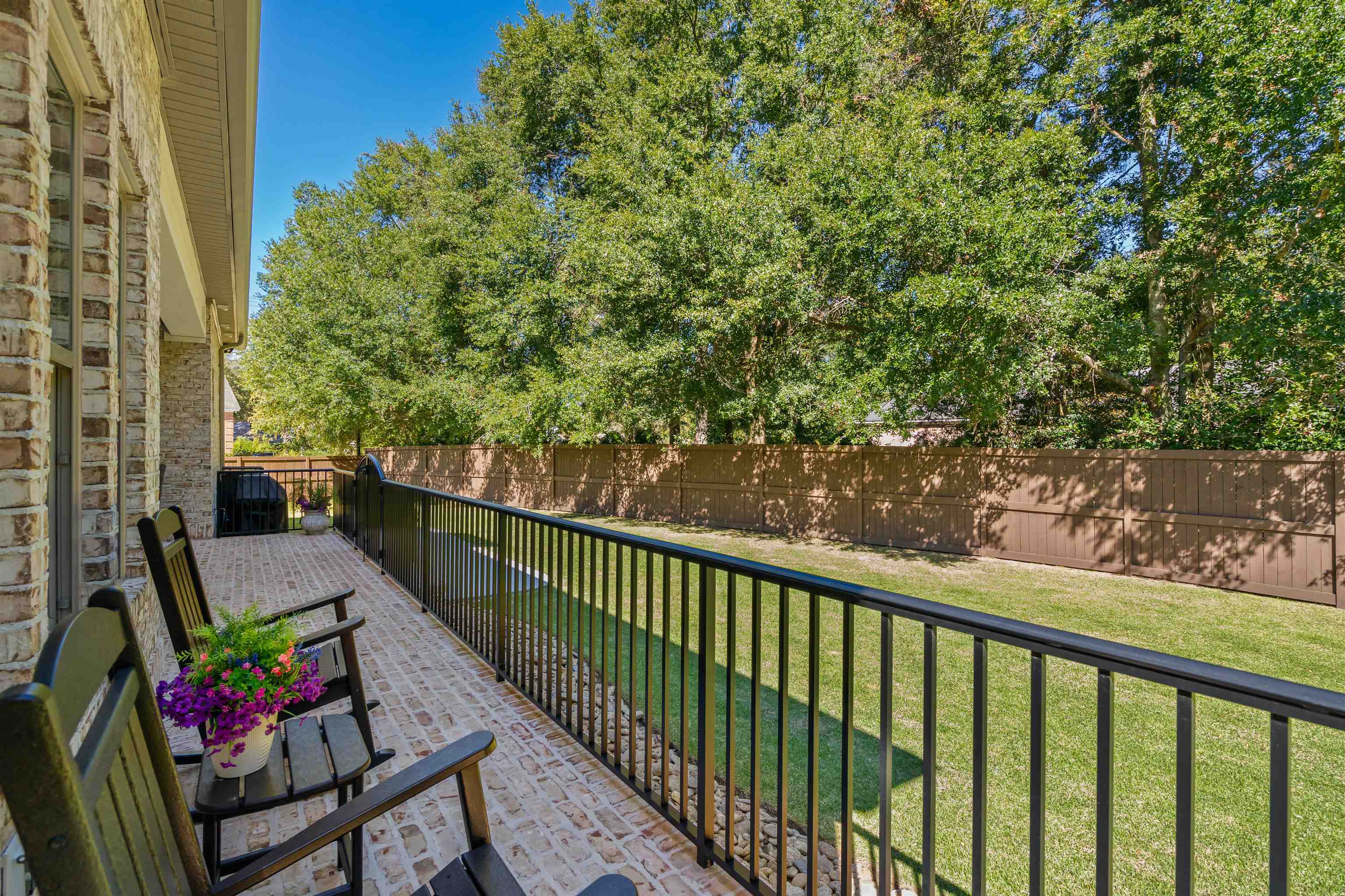 404 Club Dr. Property Photo 54