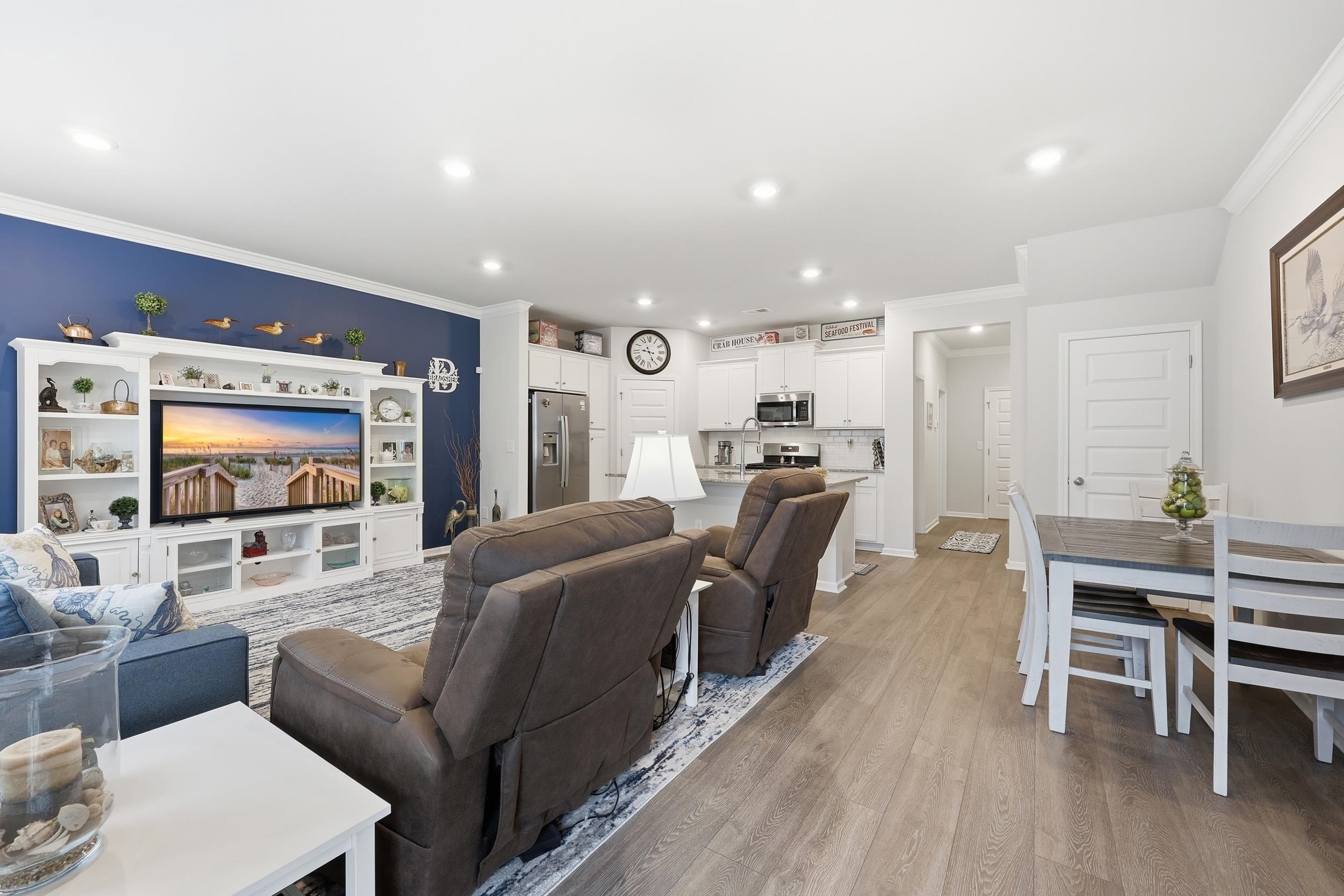 5354 Knobcone Loop Property Photo 4