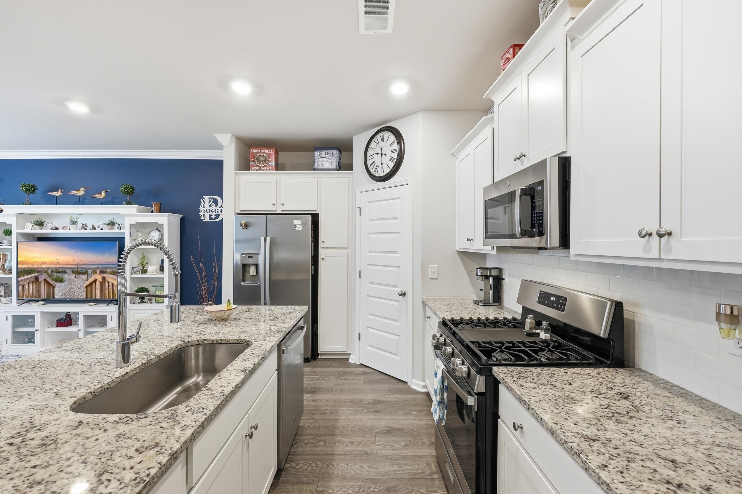 5354 Knobcone Loop Property Photo 7