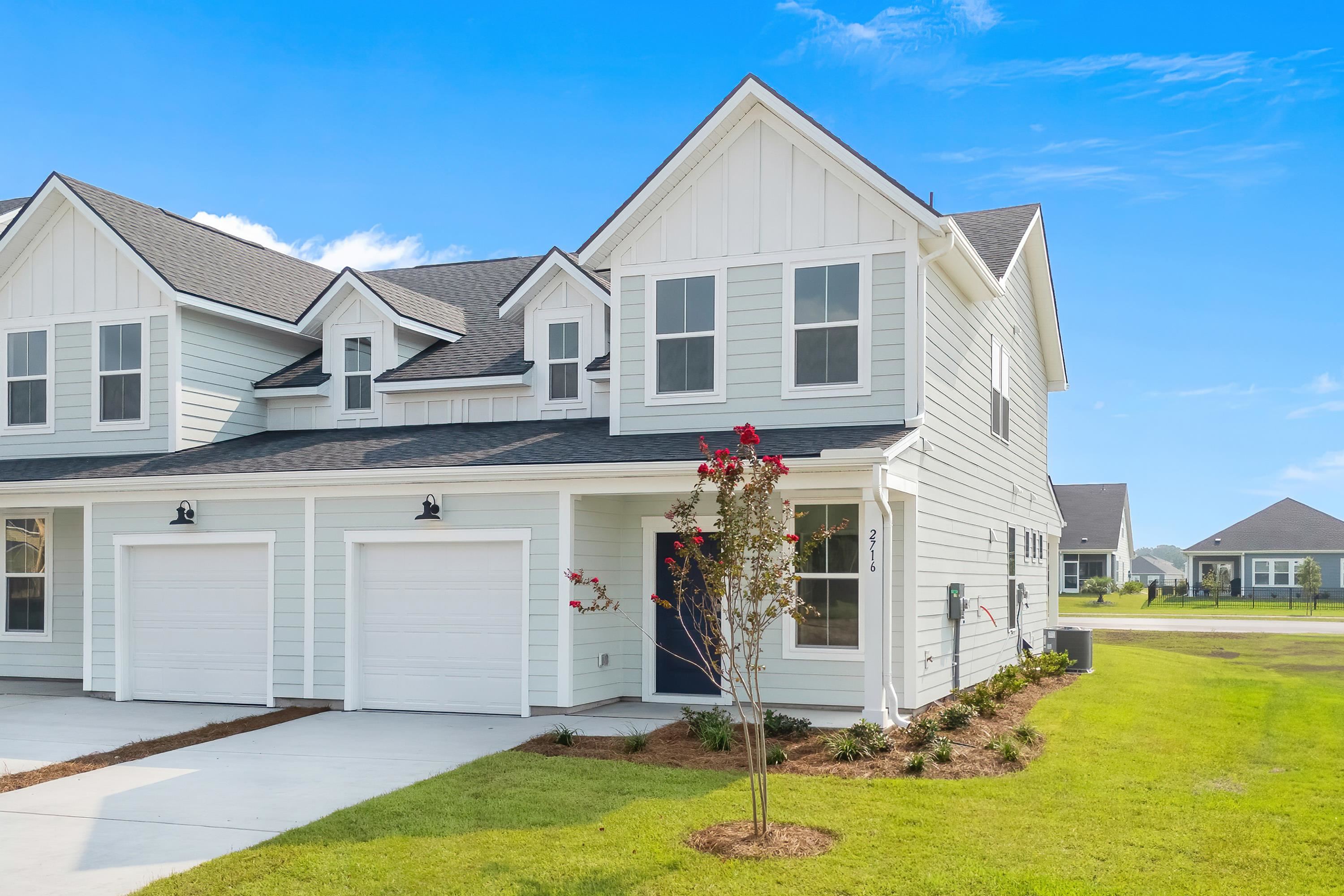 2716 Summer Breeze Ln Property Photo 2