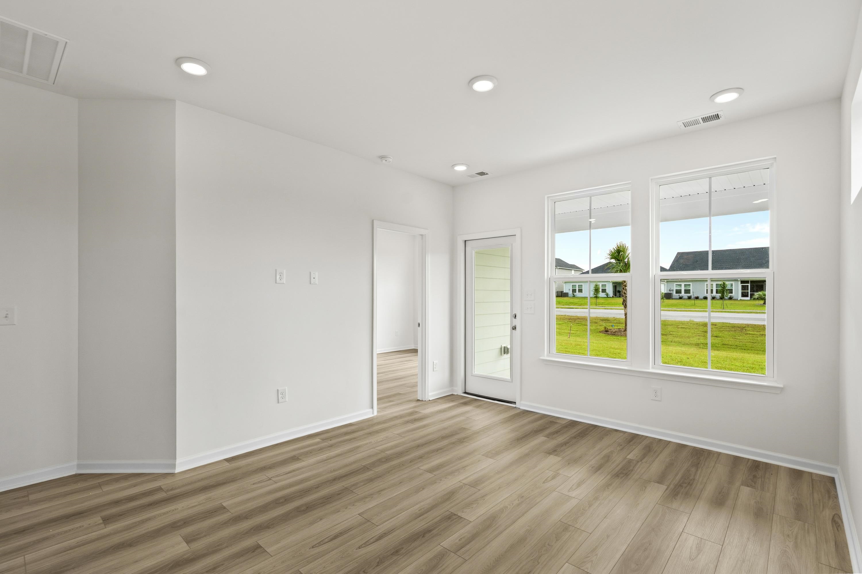 2716 Summer Breeze Ln Property Photo 10