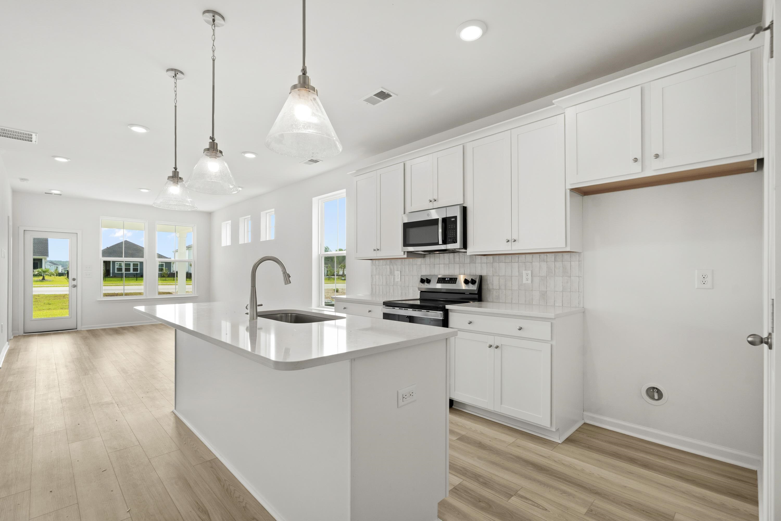 2716 Summer Breeze Ln Property Photo 15