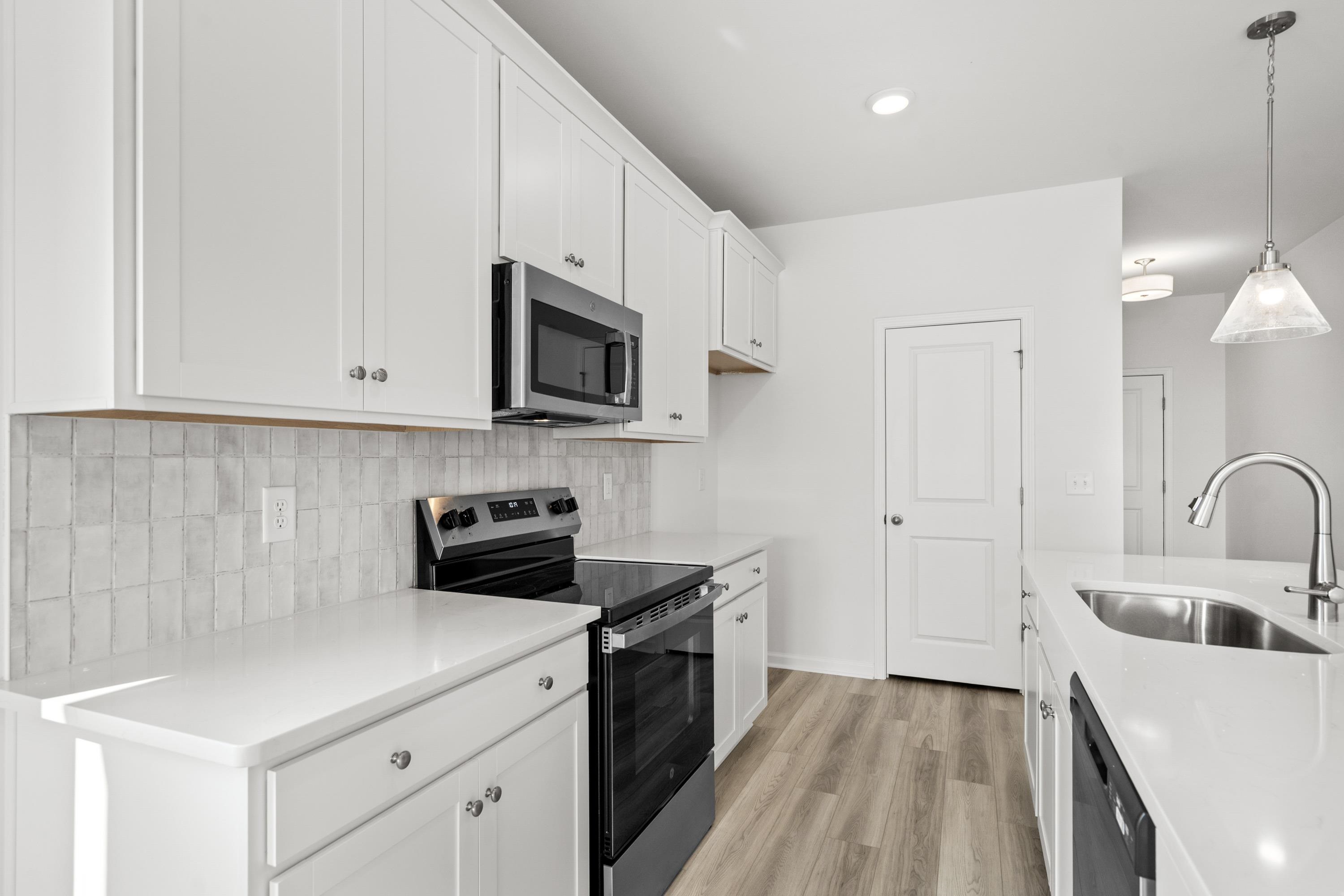 2716 Summer Breeze Ln Property Photo 17