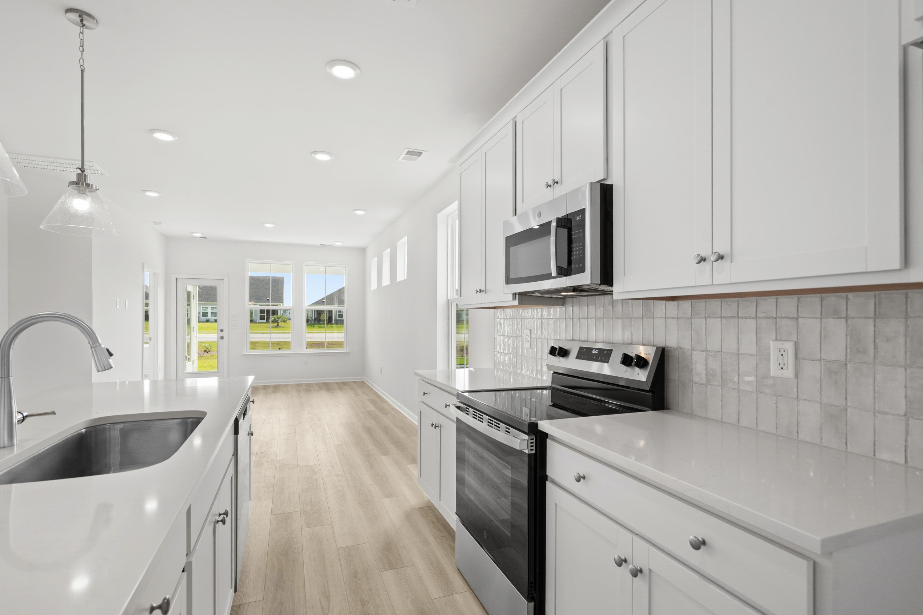 2716 Summer Breeze Ln Property Photo 18