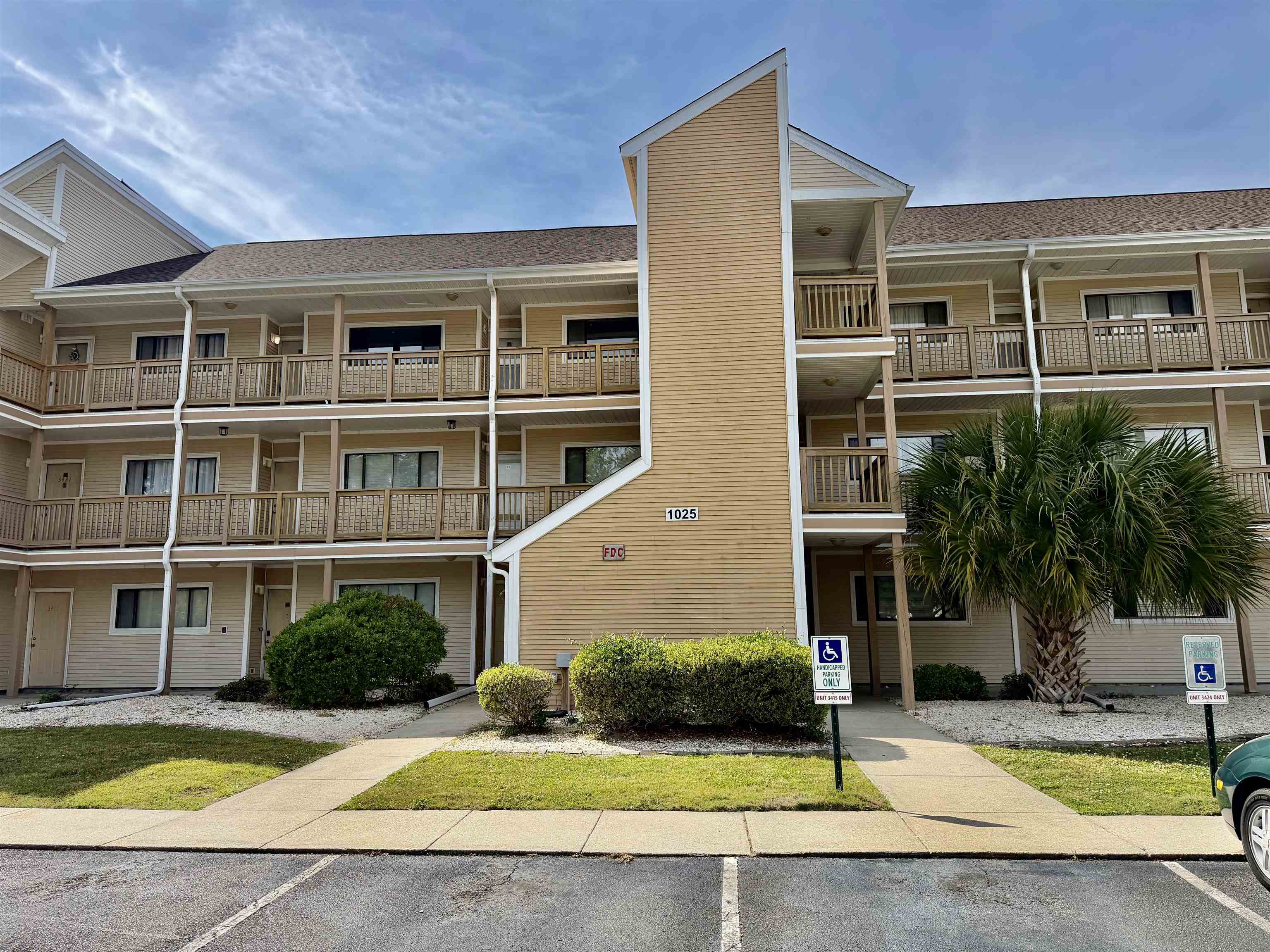 1025 Plantation Dr. Property Photo 1