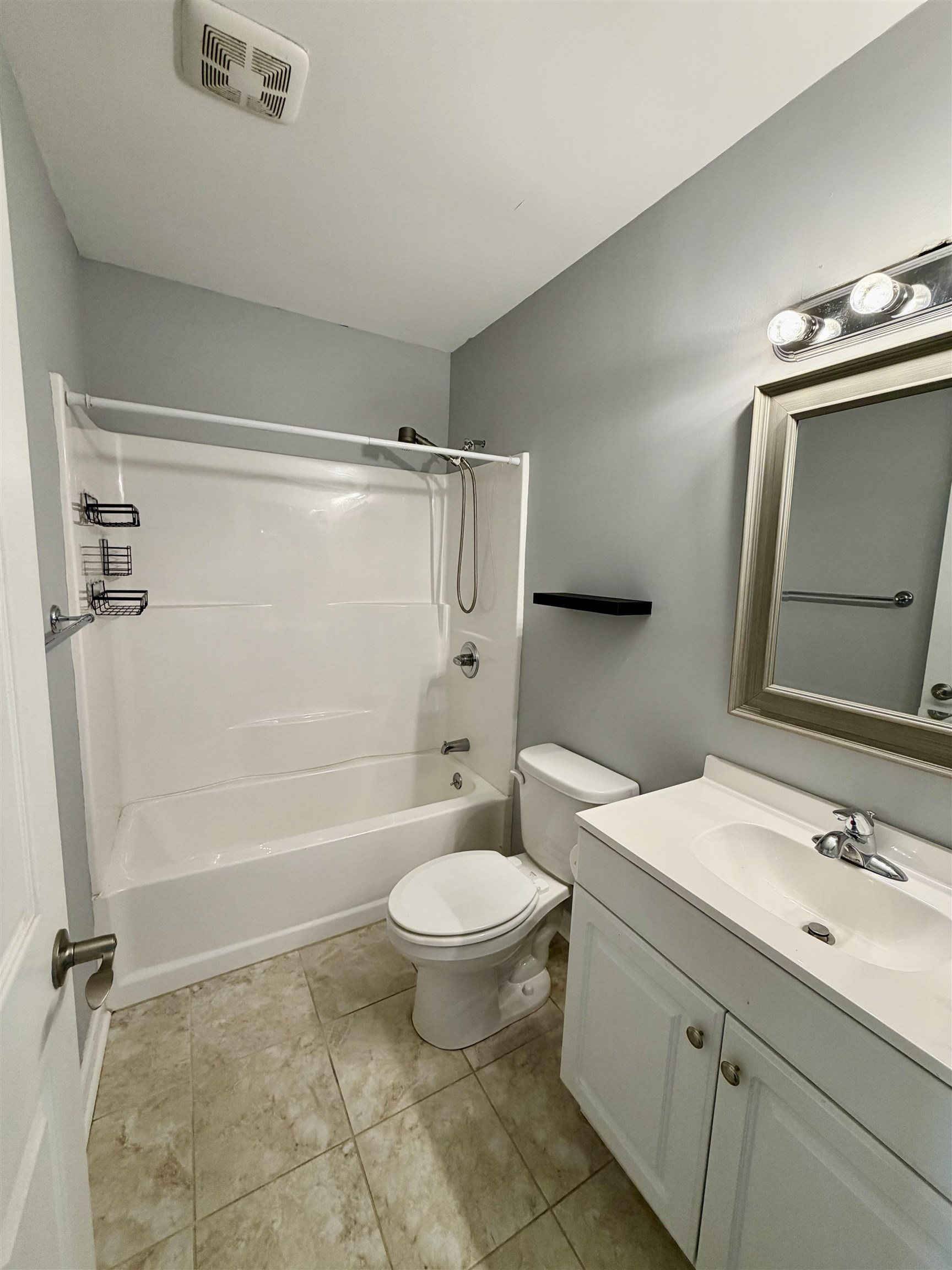 1025 Plantation Dr. Property Photo 12