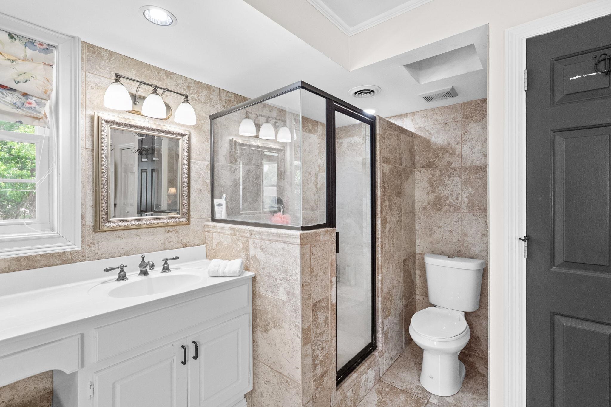 379 Bragdon Ave. Property Photo 16