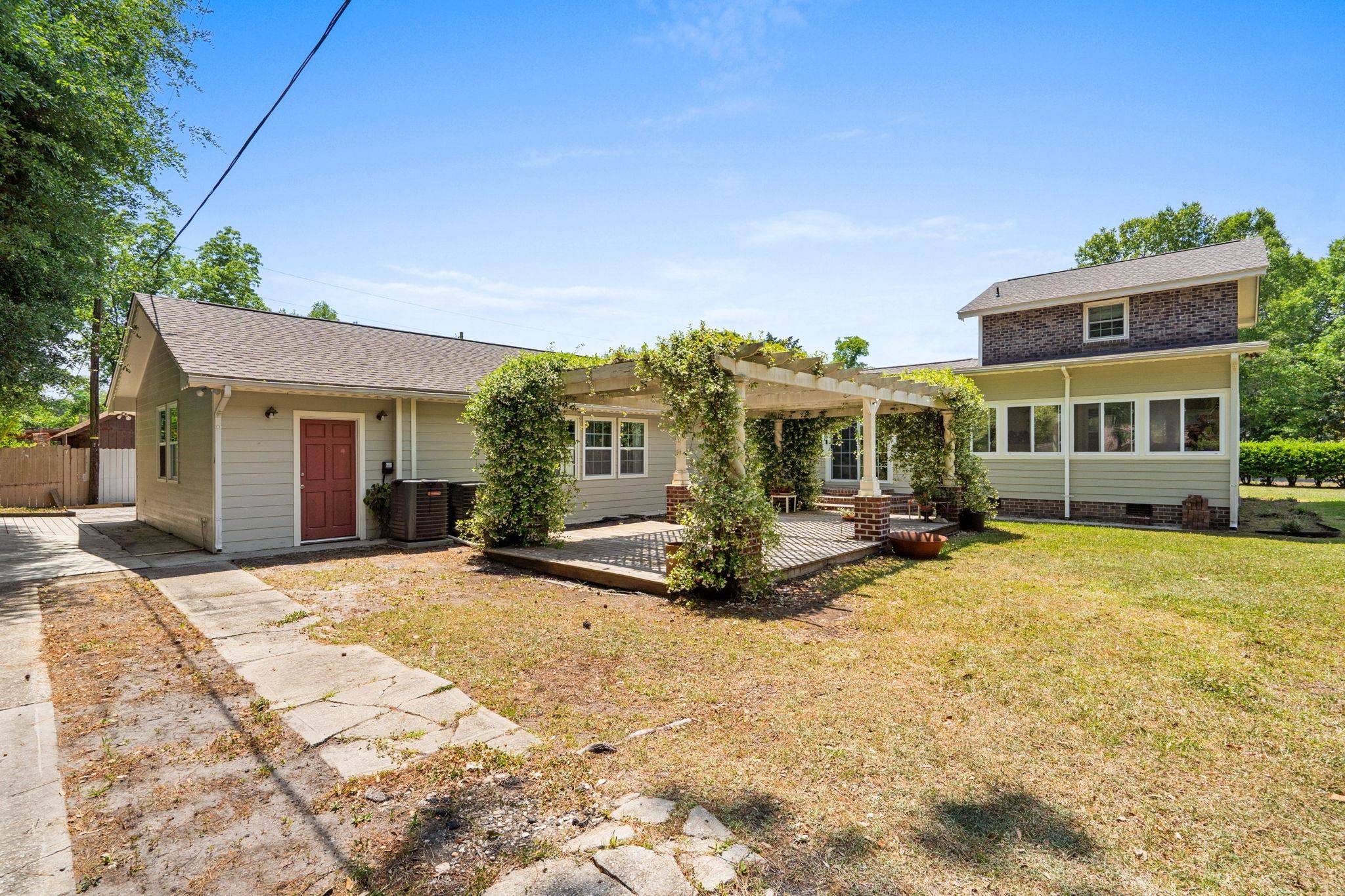 379 Bragdon Ave. Property Photo 32