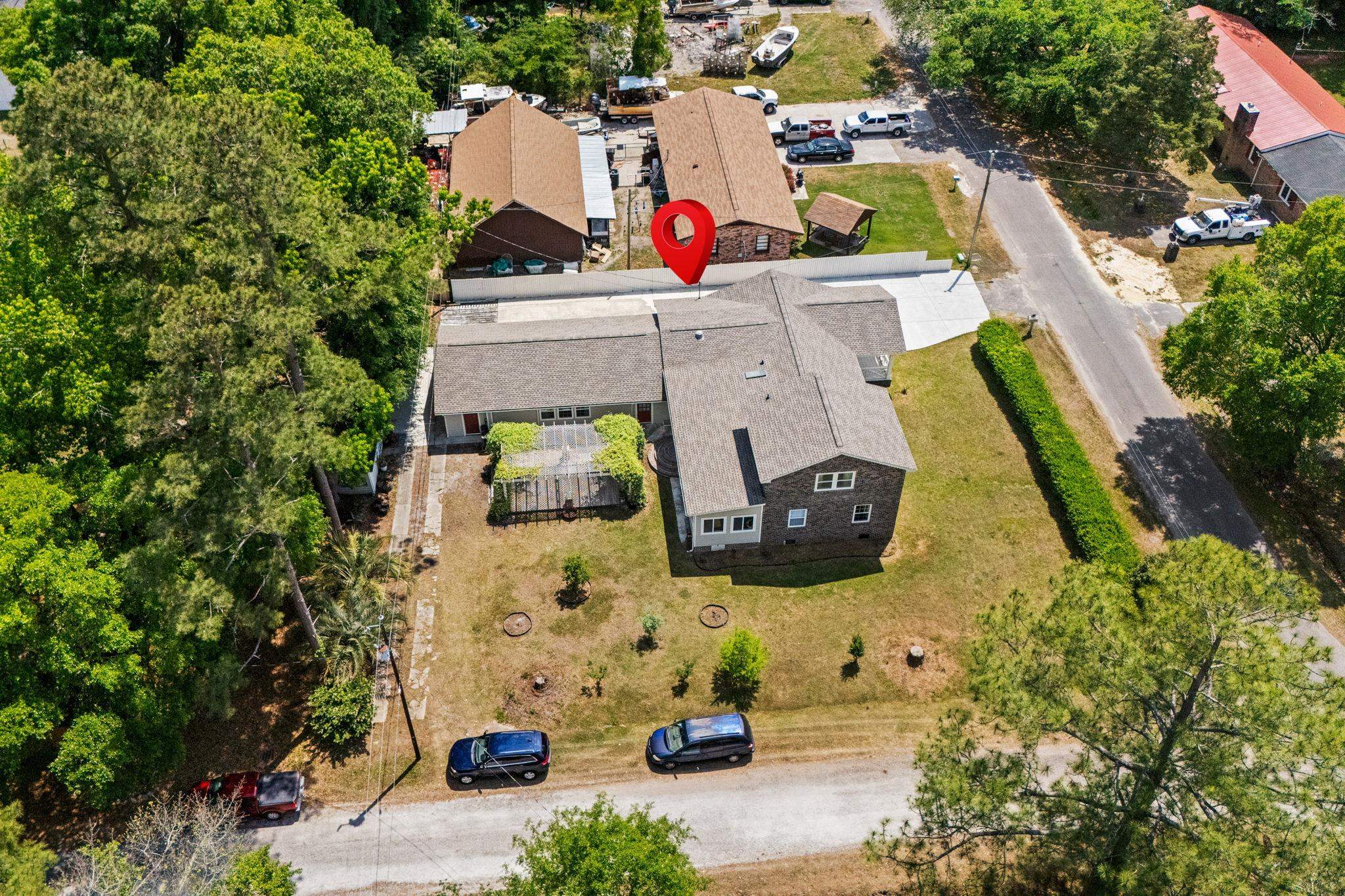 379 Bragdon Ave. Property Photo 37