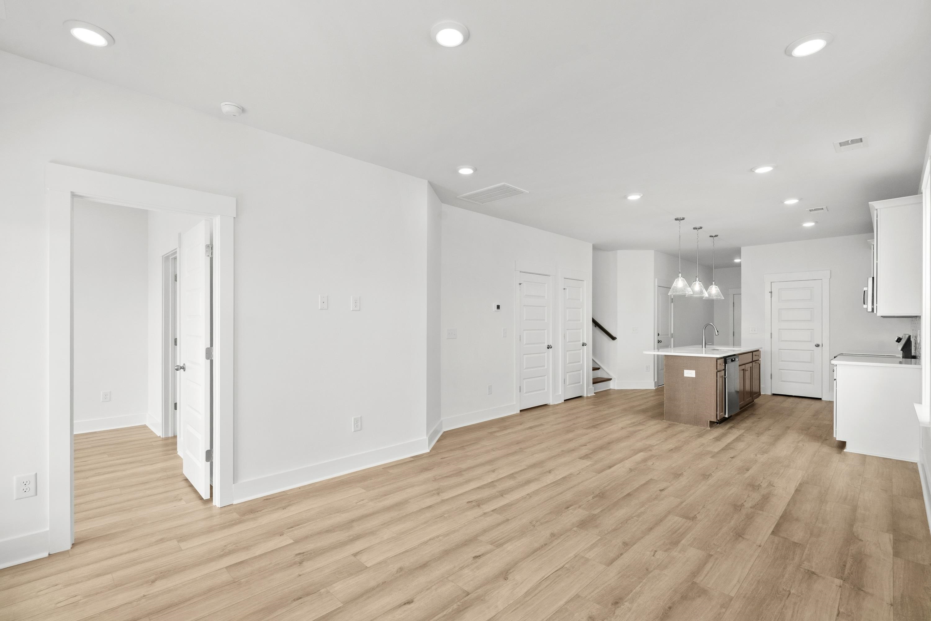 2720 Summer Breeze Ln Property Photo 11