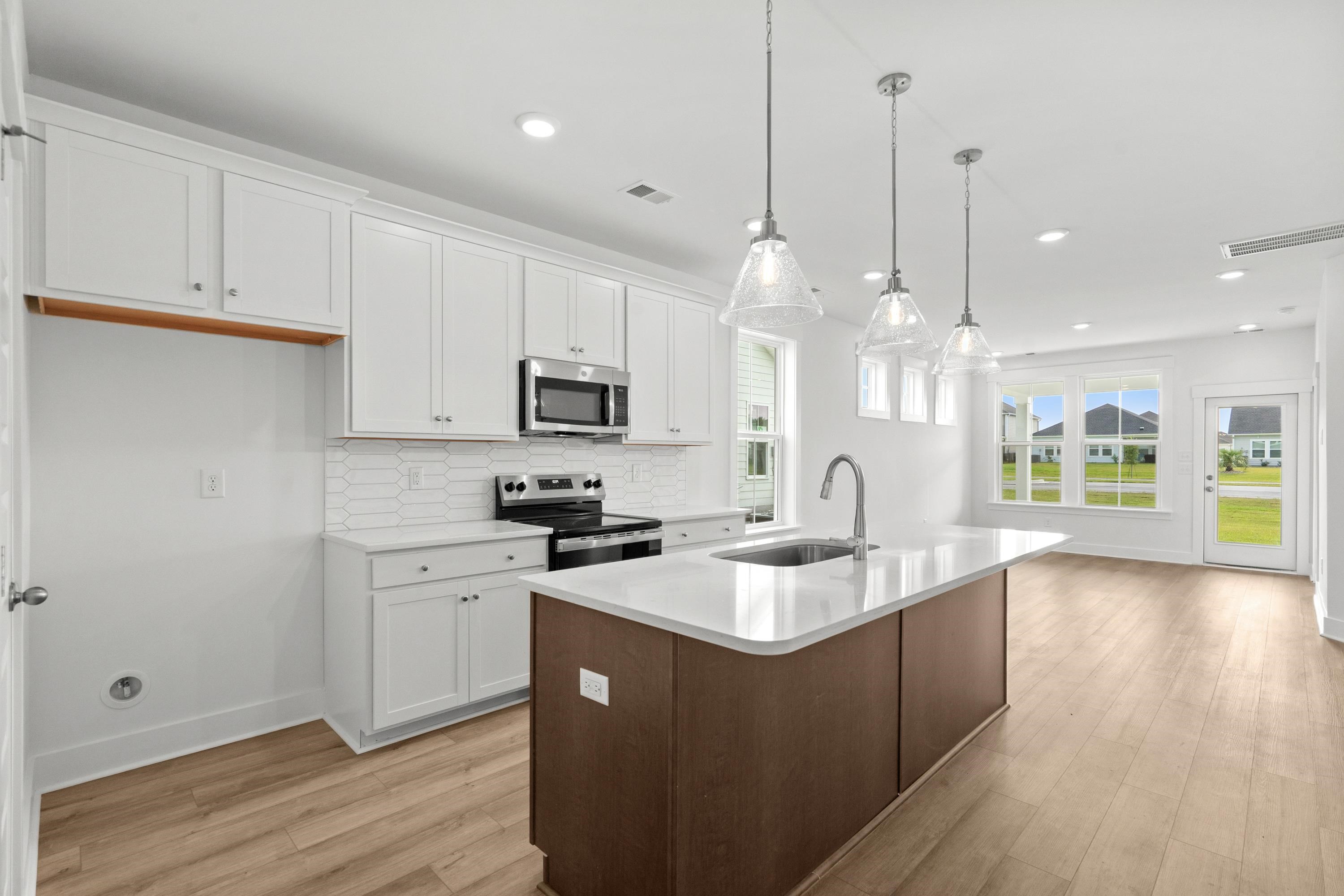 2720 Summer Breeze Ln Property Photo 14