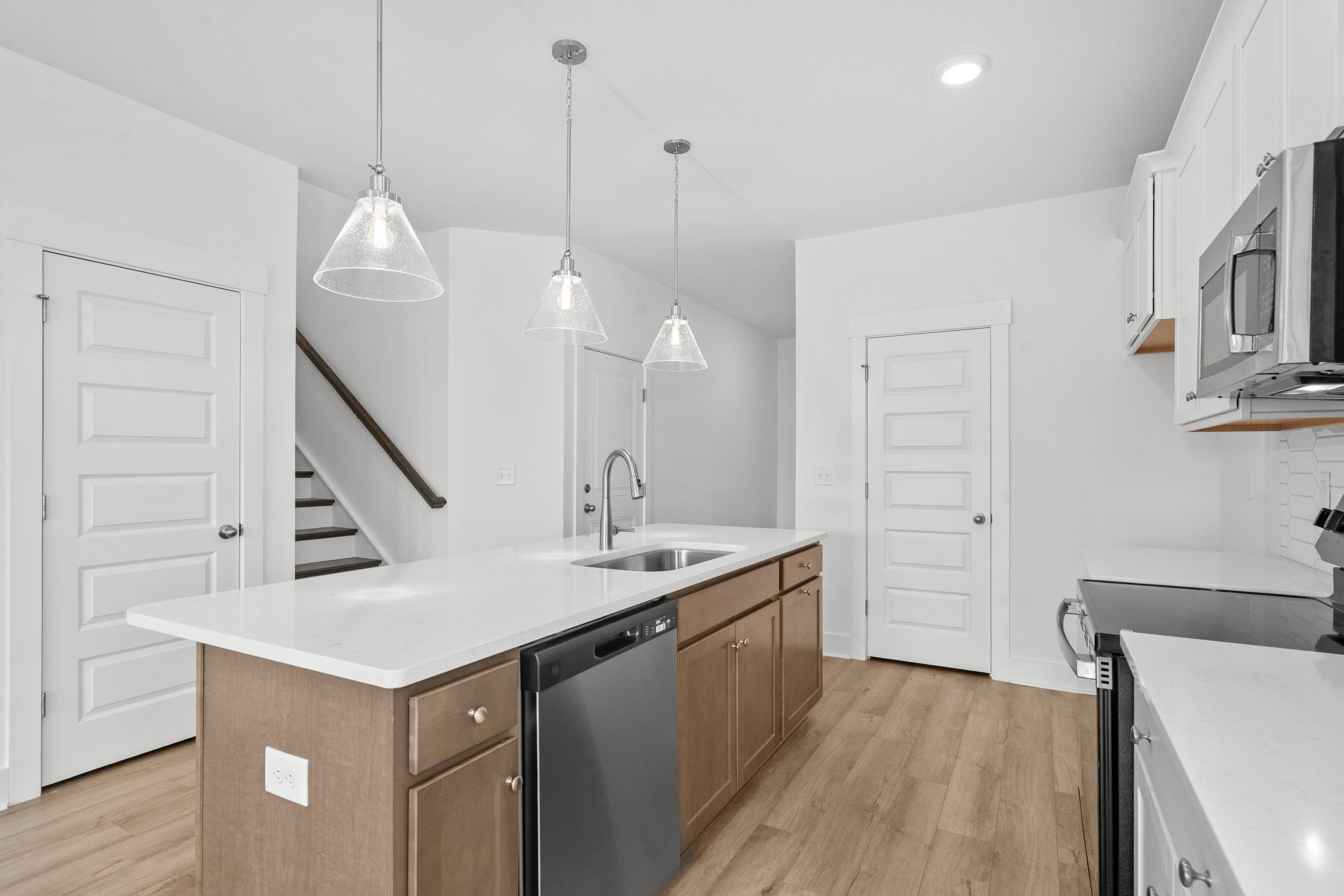 2720 Summer Breeze Ln Property Photo 15