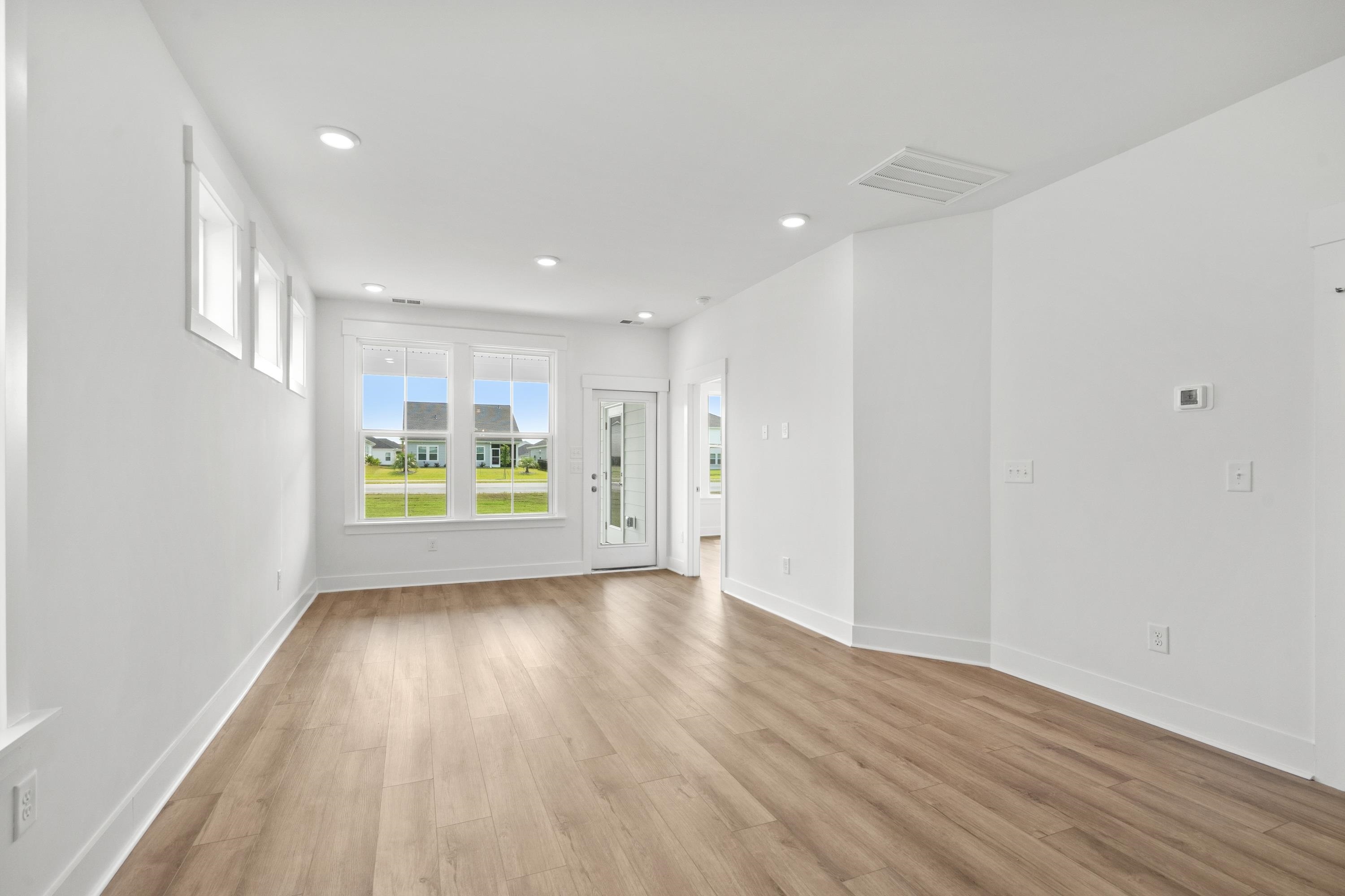 2720 Summer Breeze Ln Property Photo 23