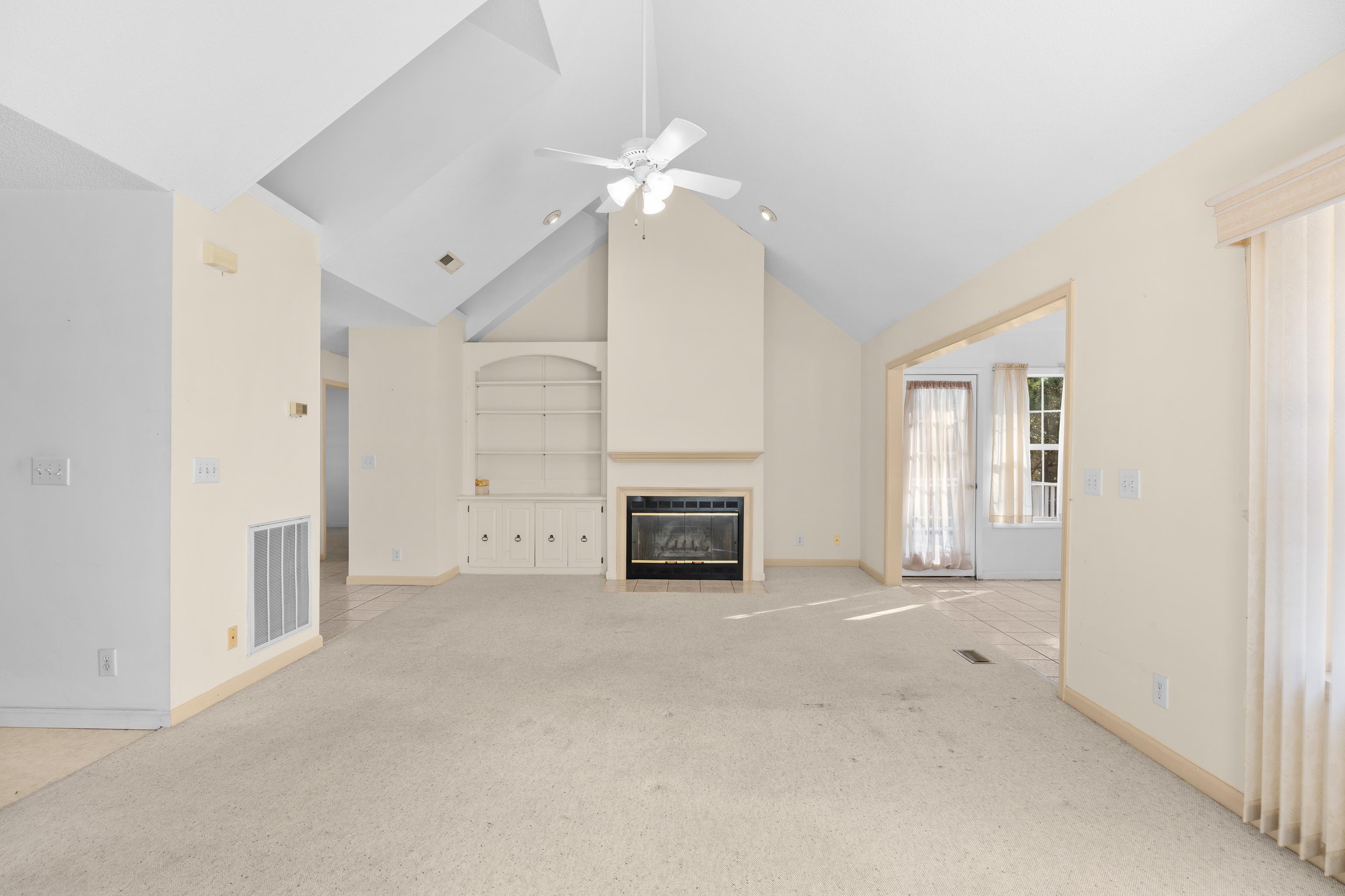 246 Russell Dr. Property Photo 2