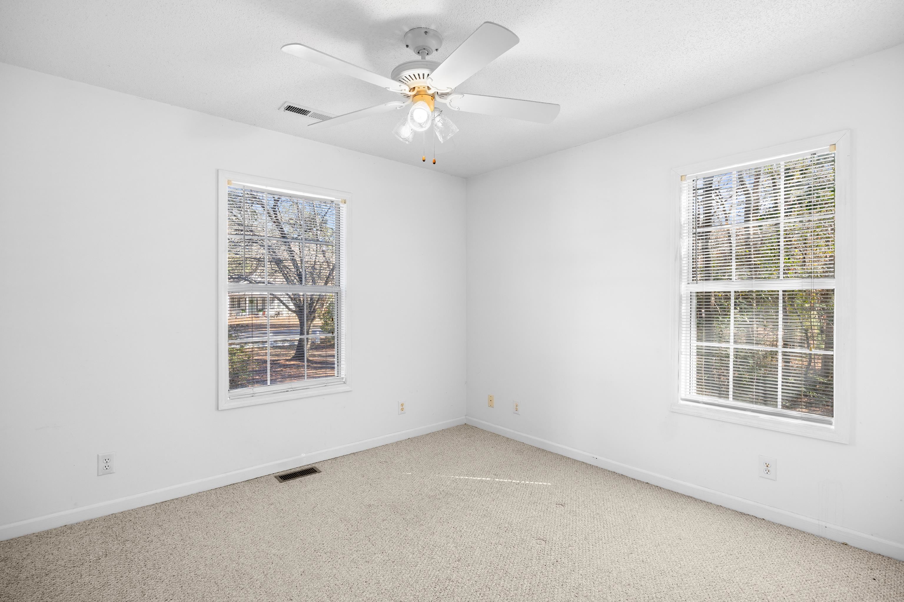 246 Russell Dr. Property Photo 12