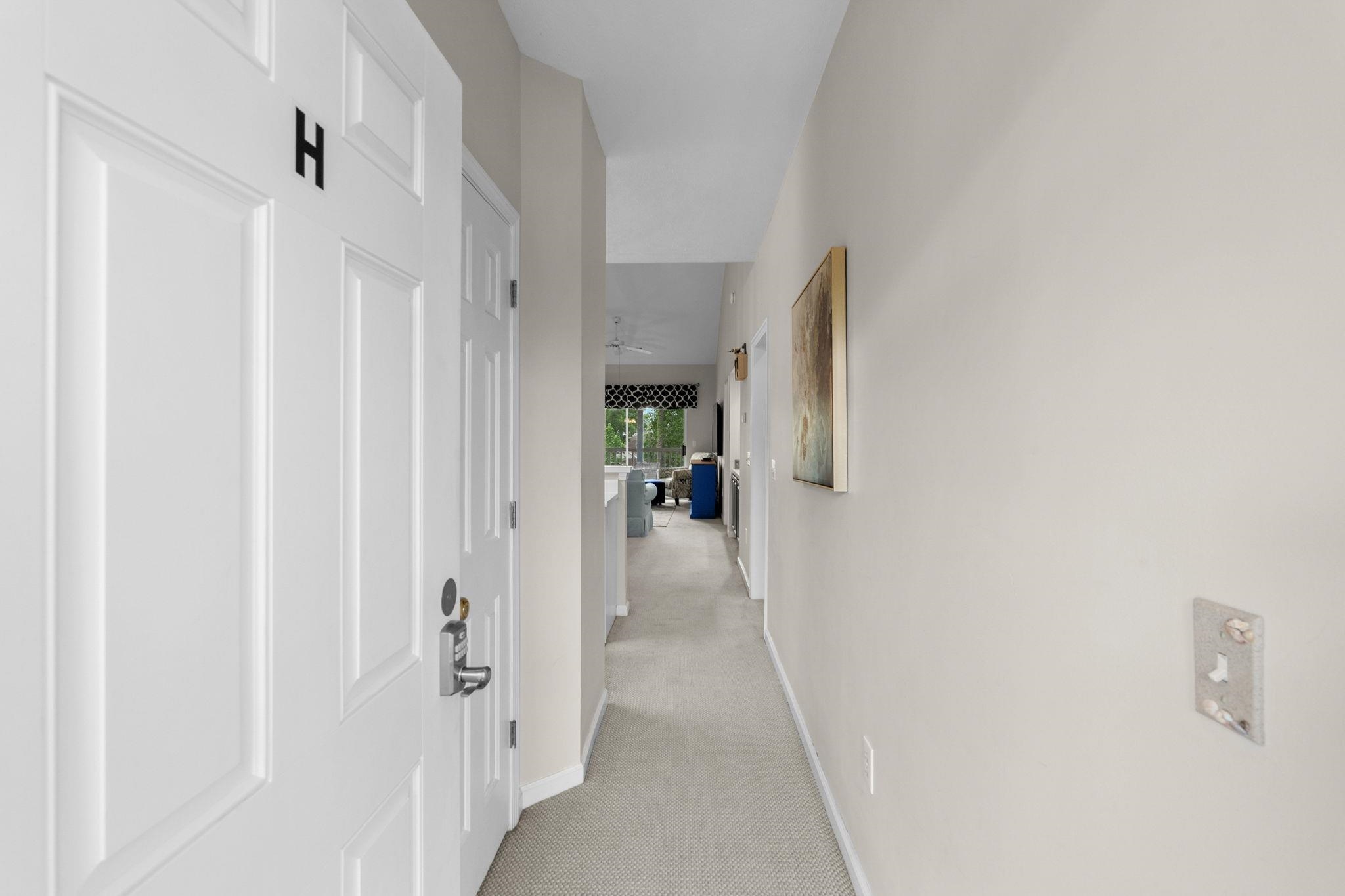 616 River Oaks Dr. Property Photo 6