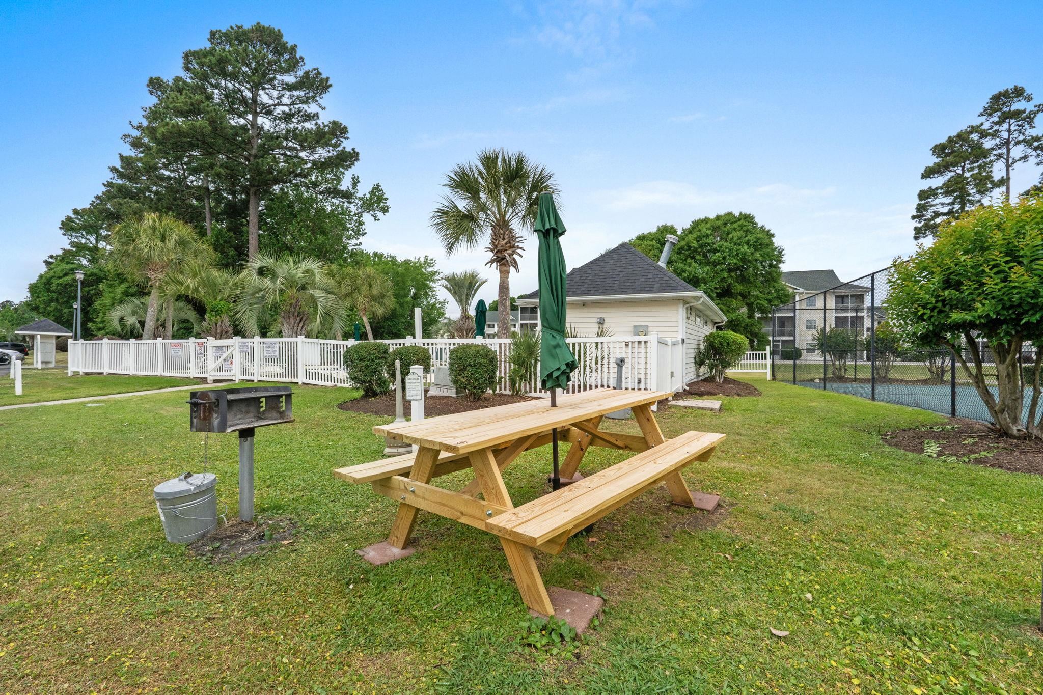 616 River Oaks Dr. Property Photo 54
